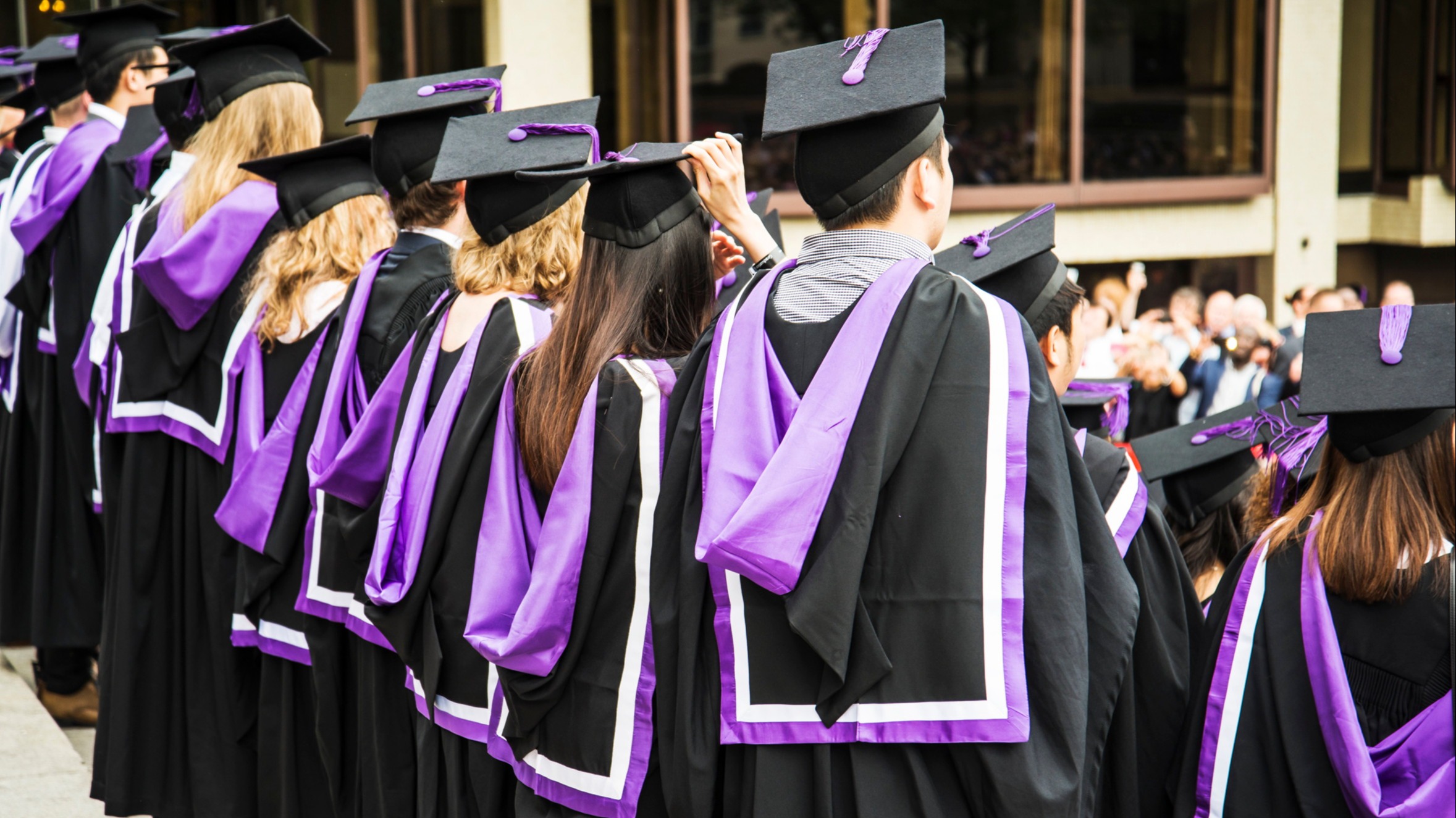 d1e00ek4ebabms.cloudfront.net image