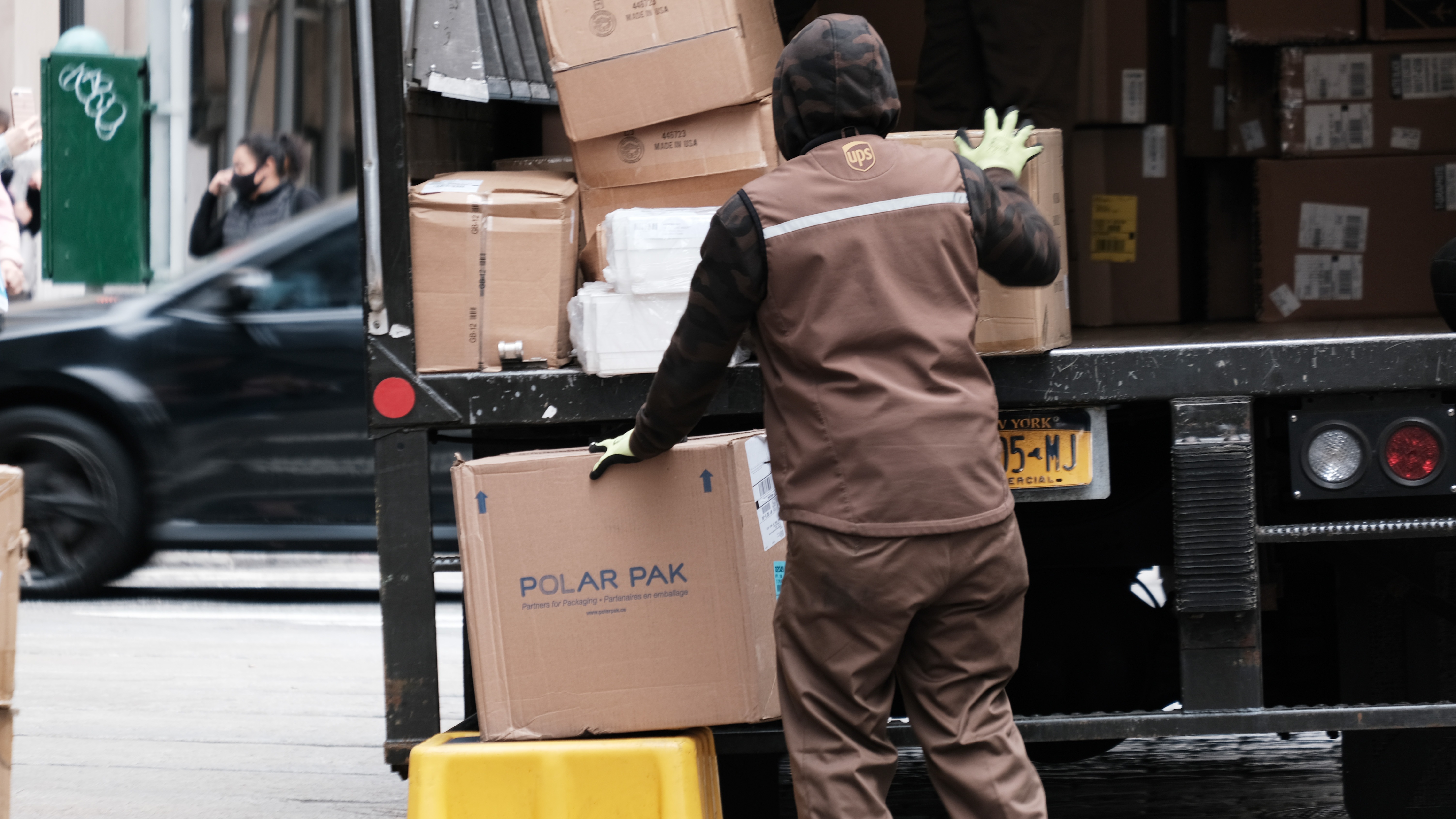 d1e00ek4ebabms.cloudfront.net image