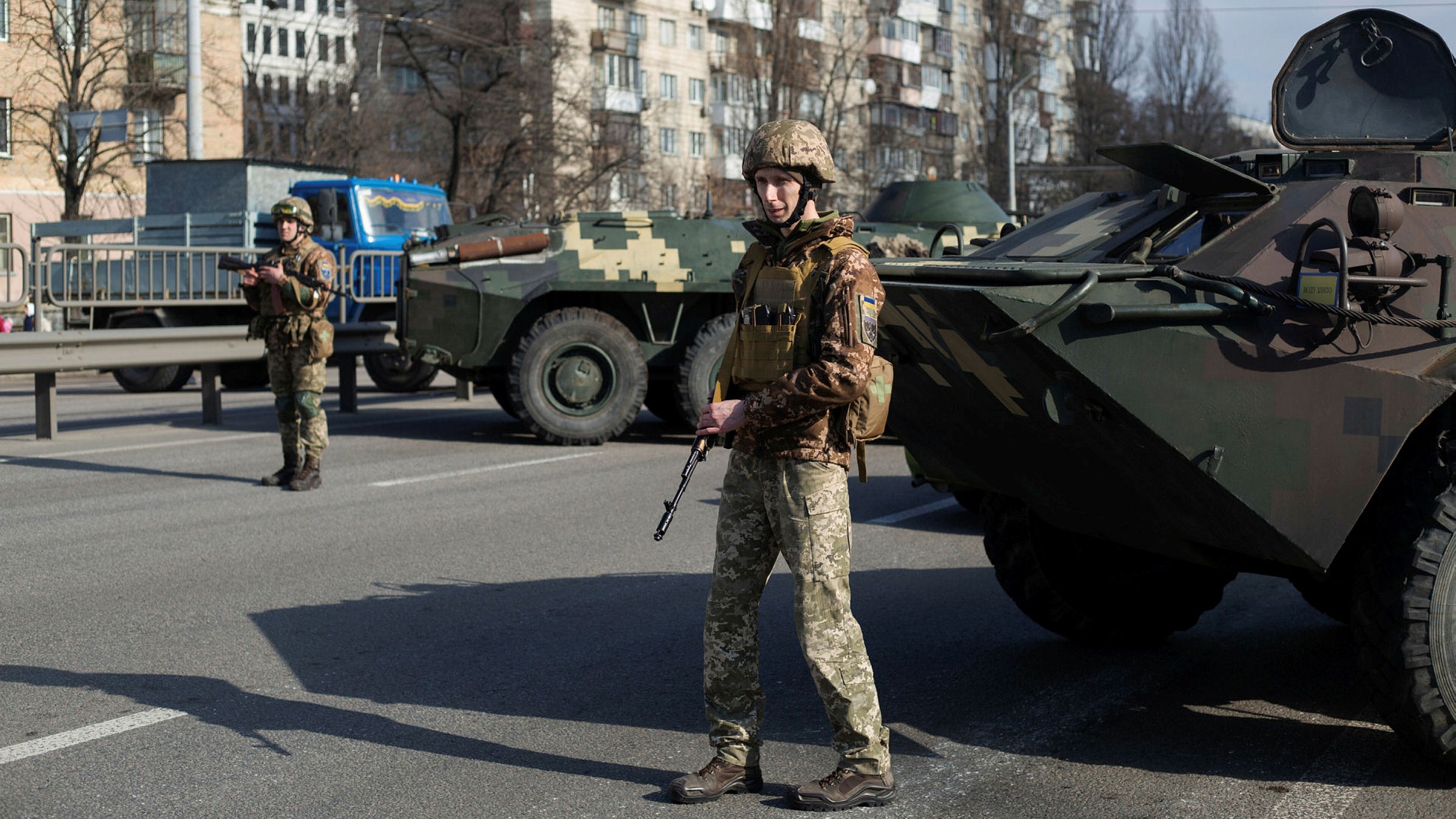 Brutal' battle for Kyiv looms as Russian troops enter Ukraine's capital |  Financial Times