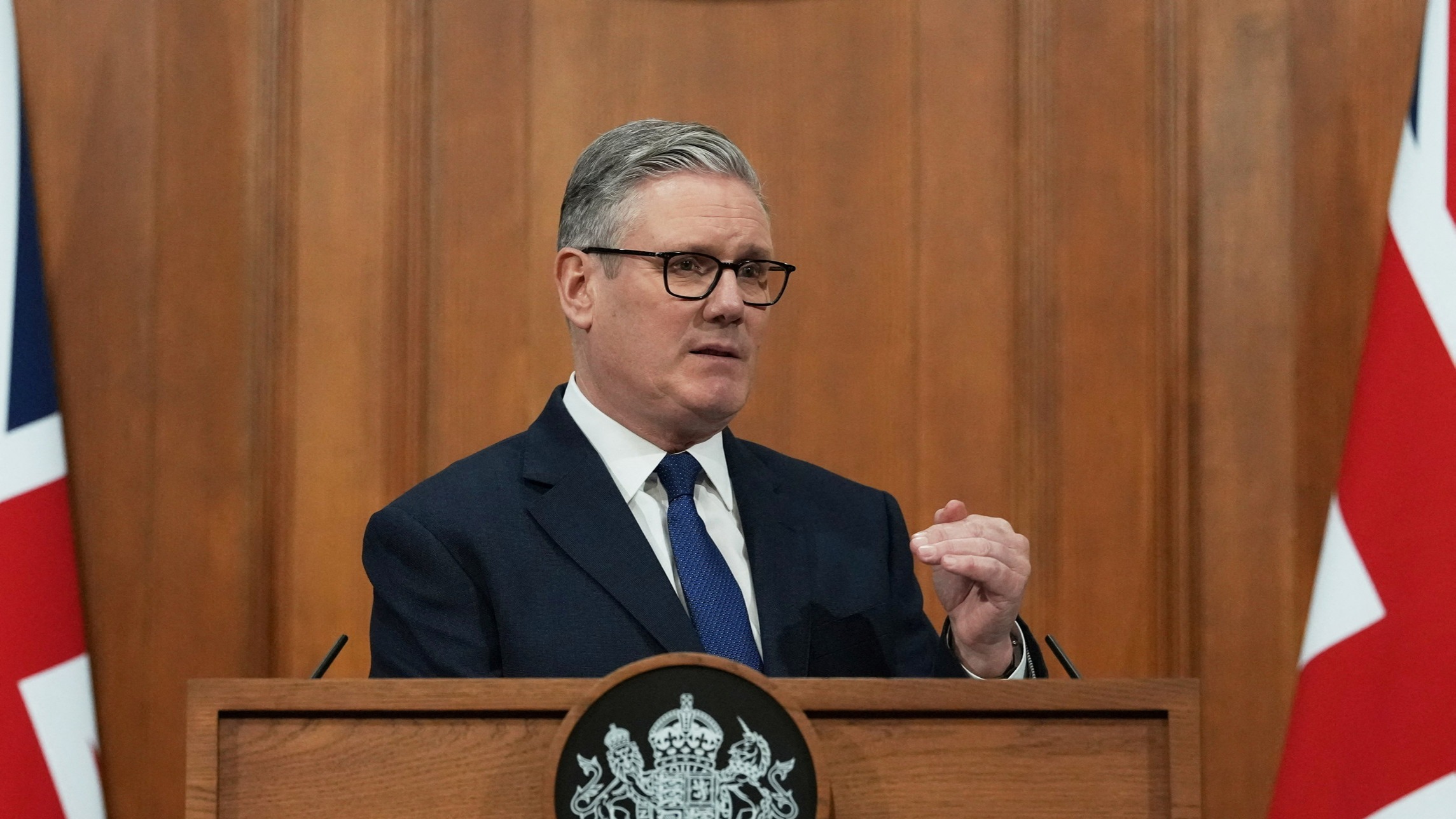 d1e00ek4ebabms.cloudfront.net image