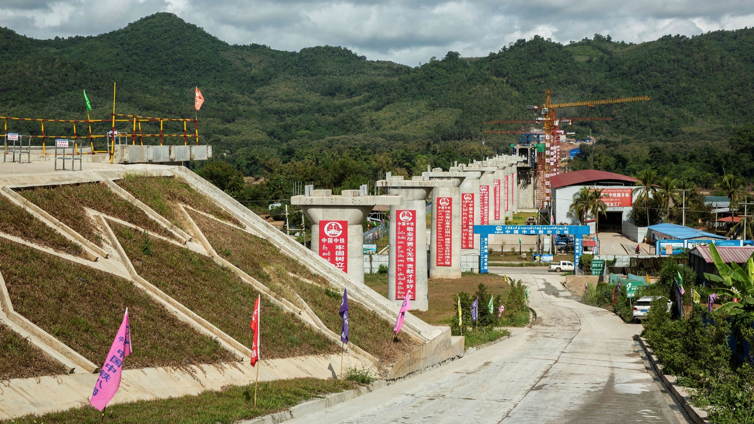 Hidden Debt On China S Belt And Road Tops 385bn Says New Study Financial Times