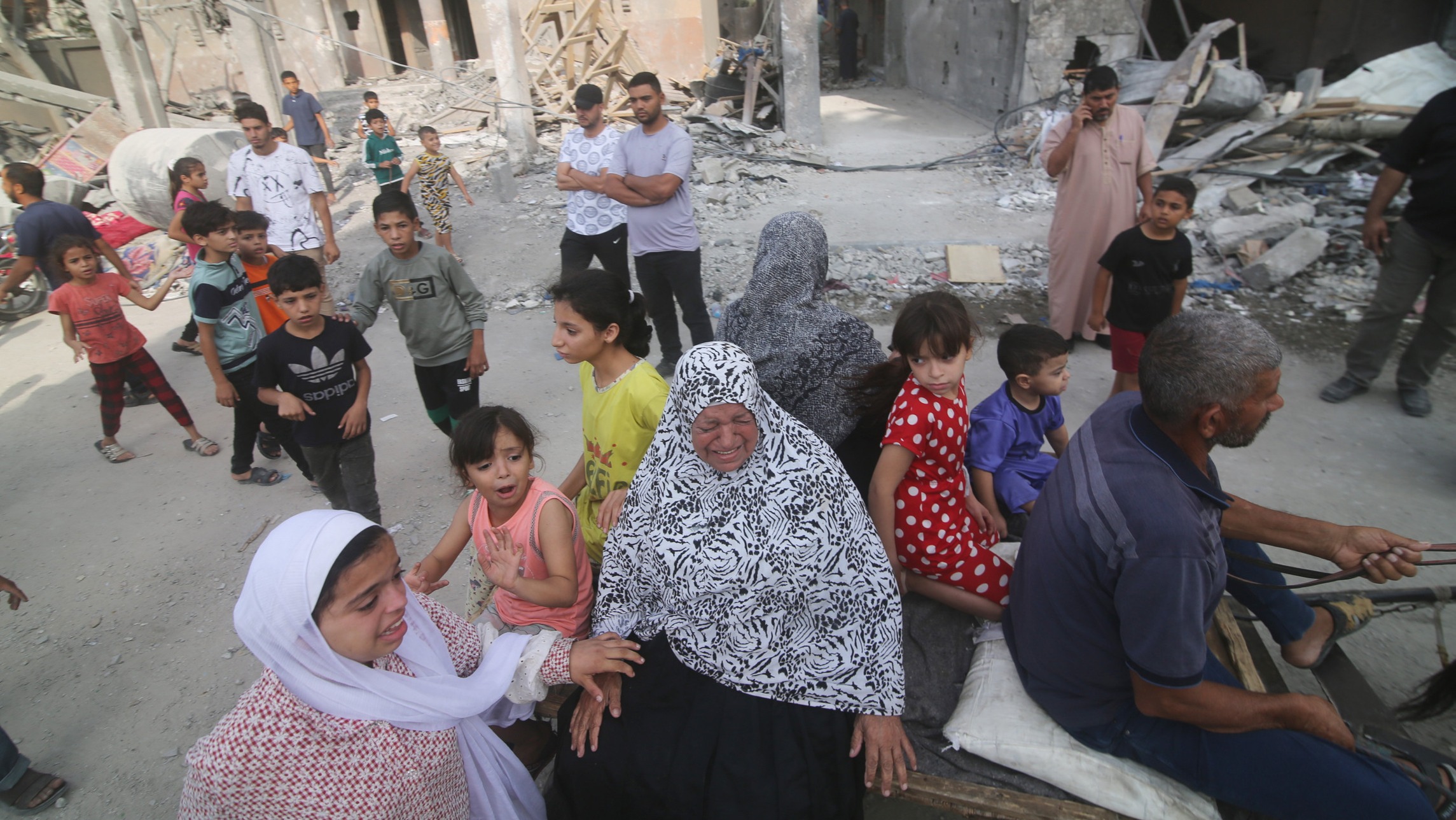 Gaza crisis threatens to spill over border into Egypt