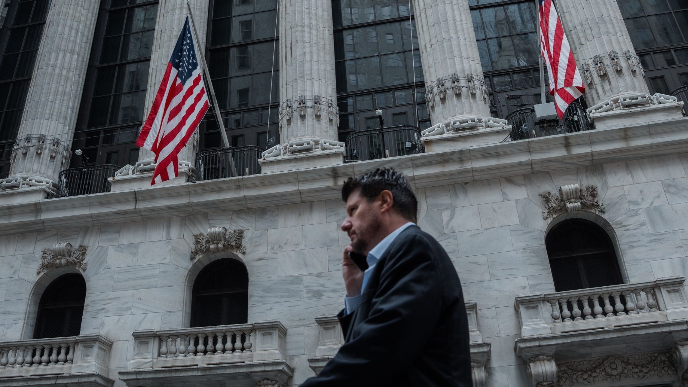 d1e00ek4ebabms.cloudfront.net image