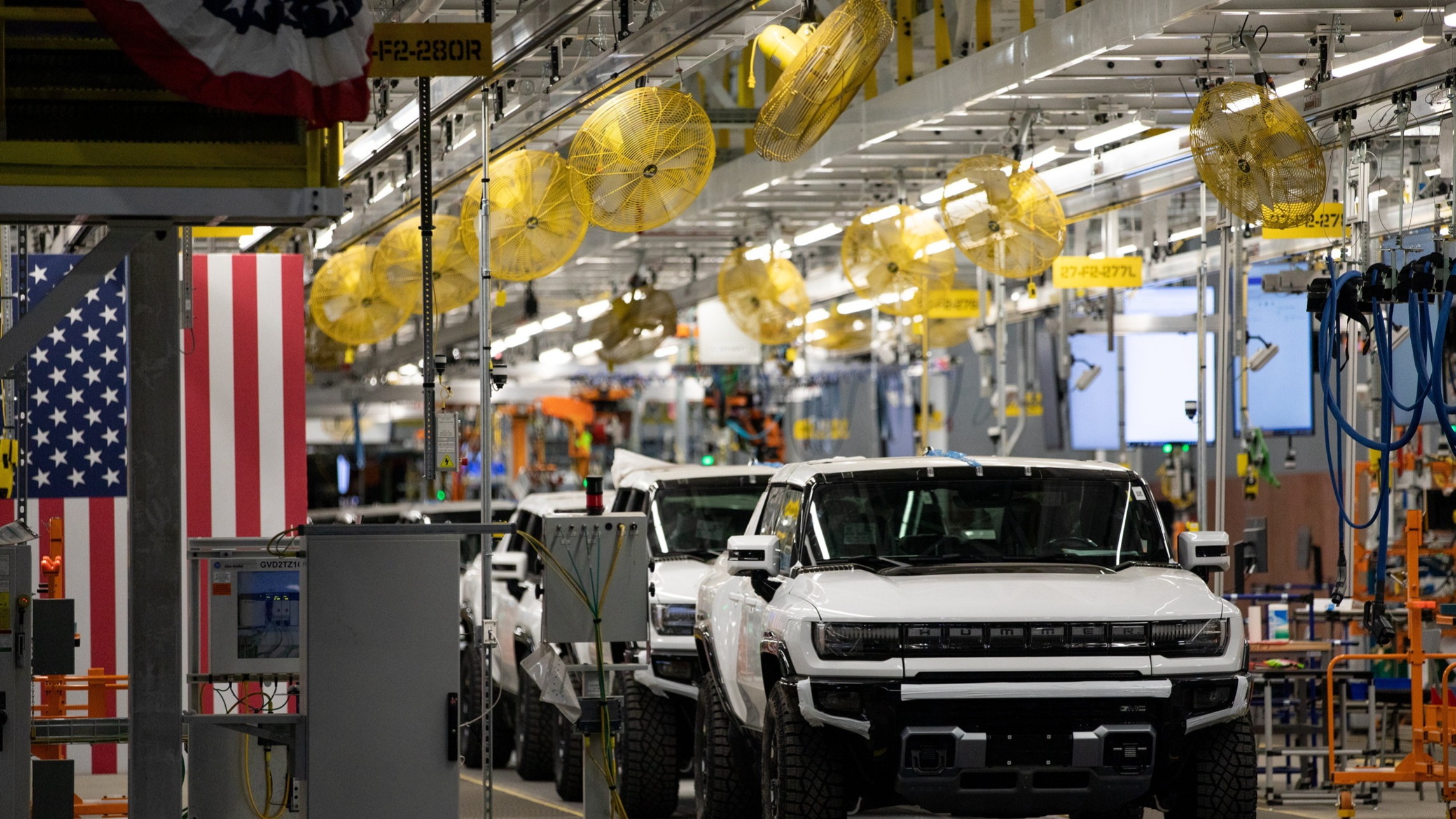 d1e00ek4ebabms.cloudfront.net image