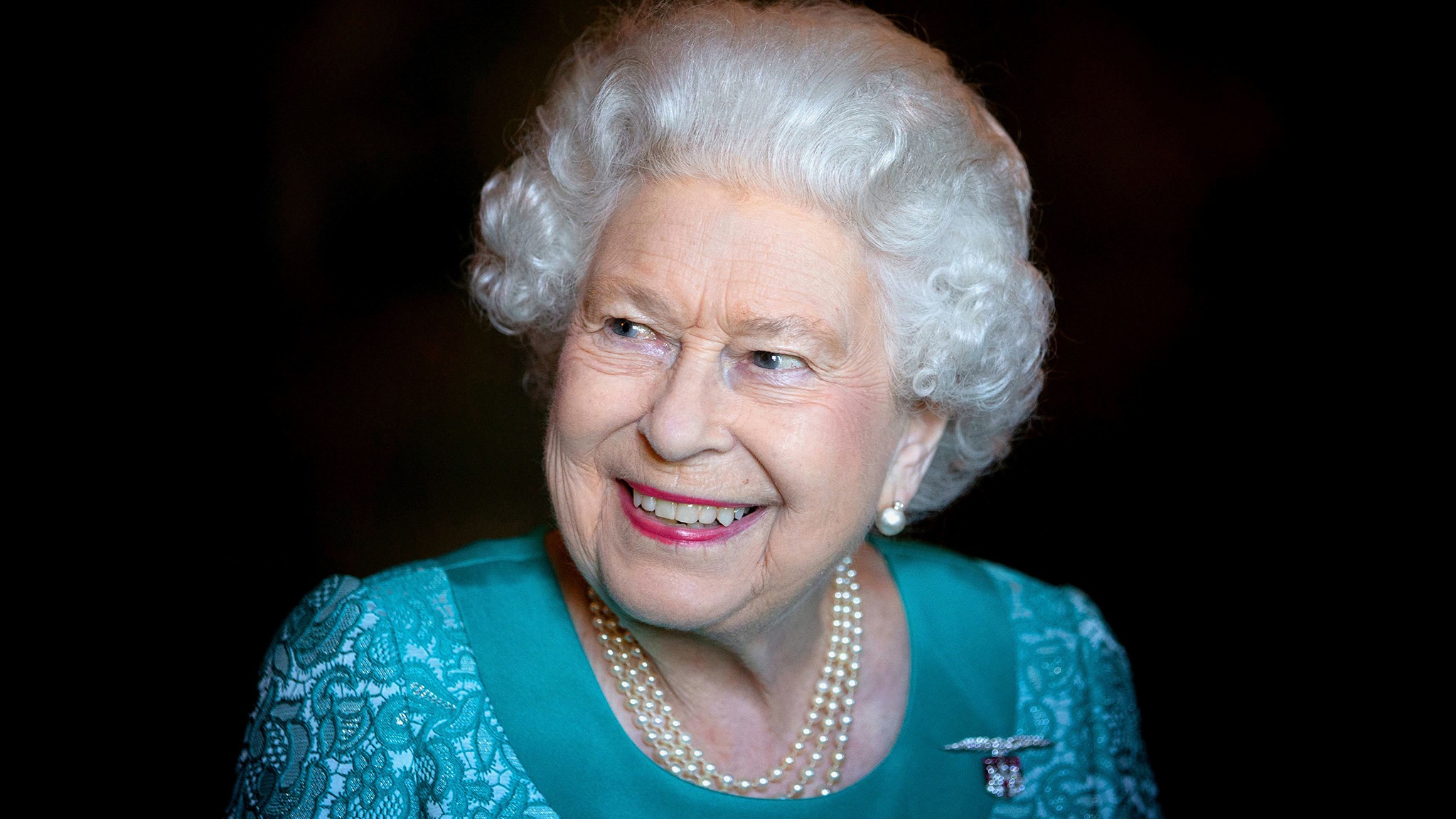 Queen Elizabeth (1926-2022) - USA TODAY Newspaper - BRAND NEW
