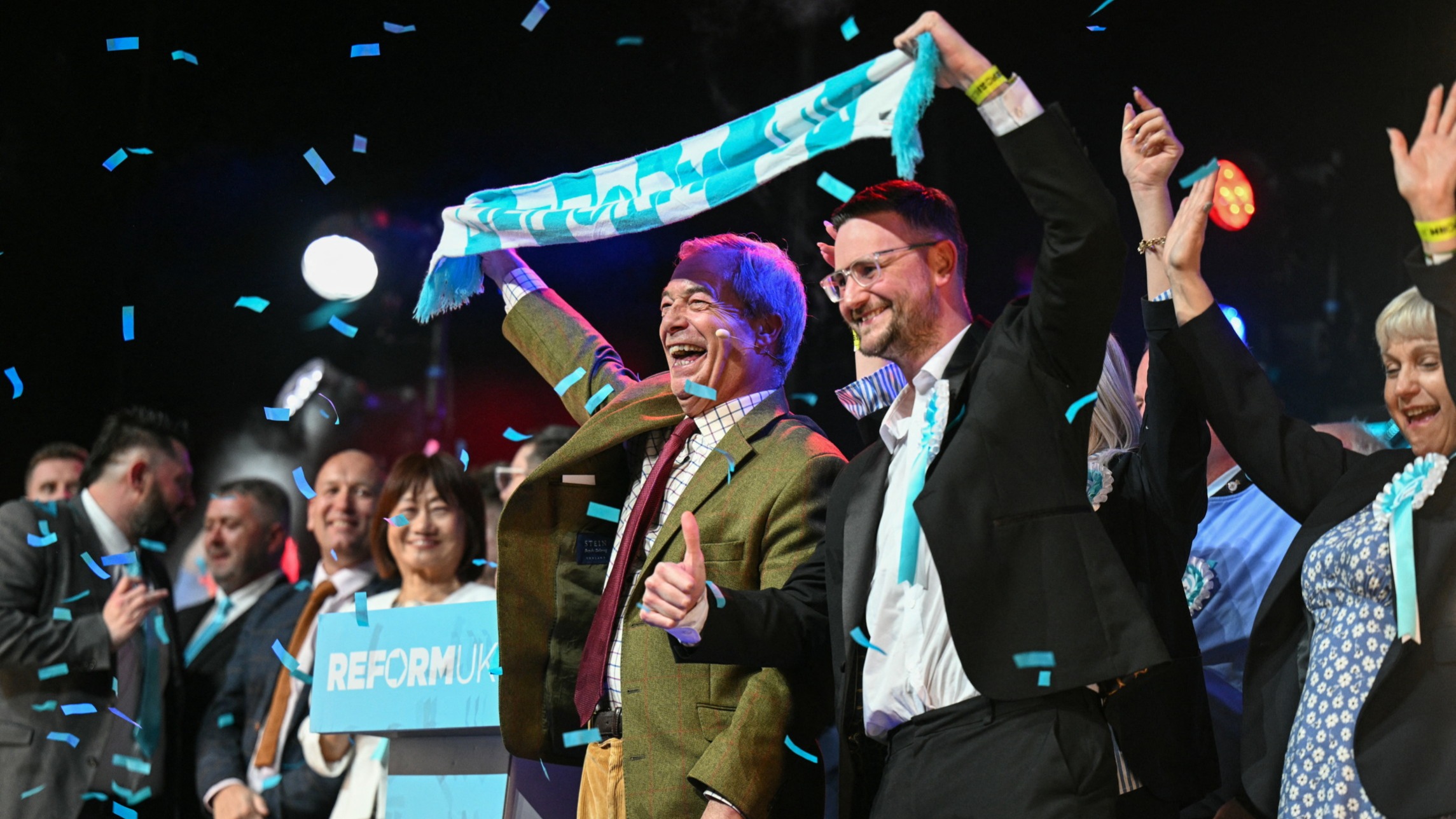 d1e00ek4ebabms.cloudfront.net image