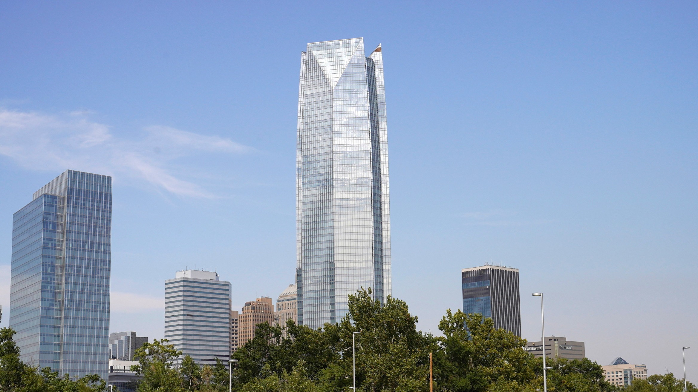 d1e00ek4ebabms.cloudfront.net image