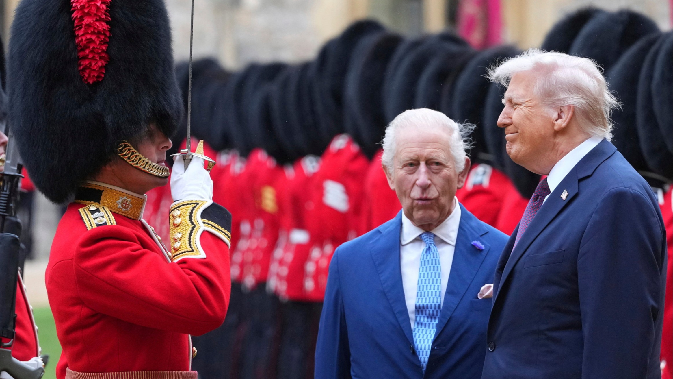 d1e00ek4ebabms.cloudfront.net image