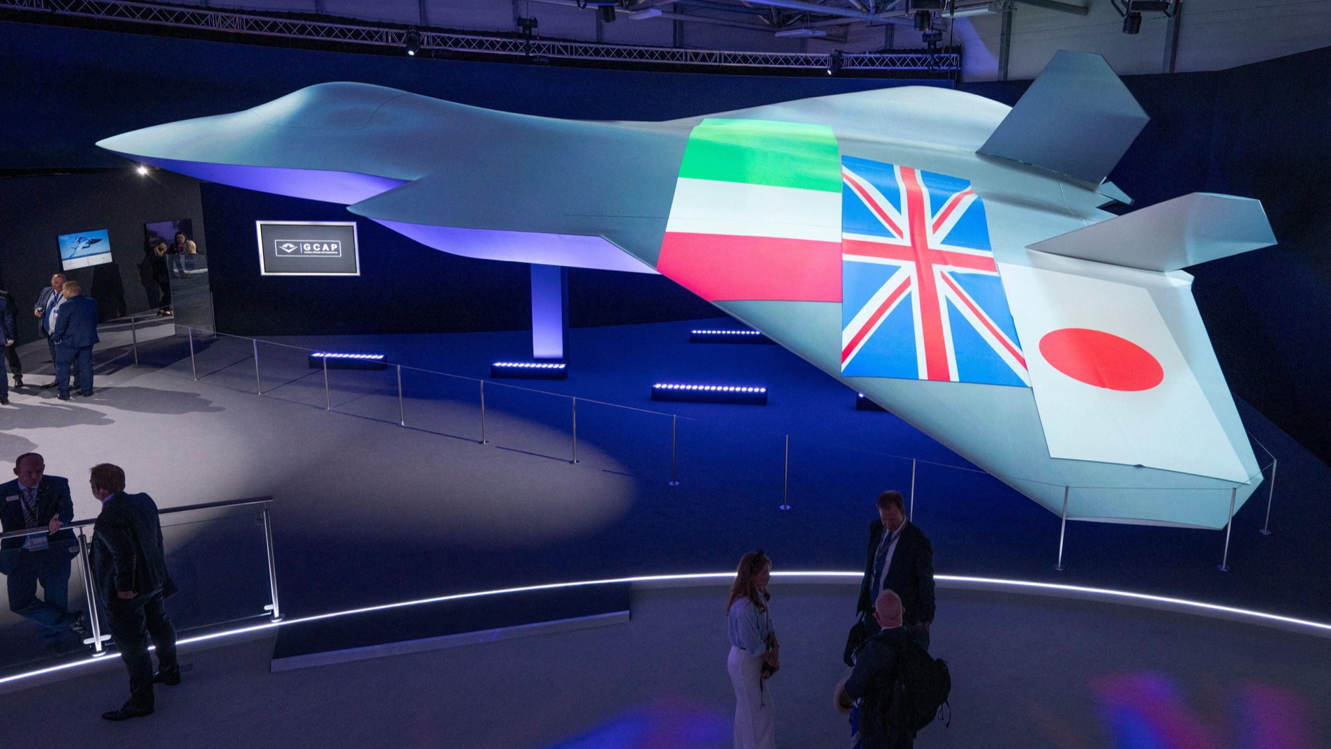 d1e00ek4ebabms.cloudfront.net image