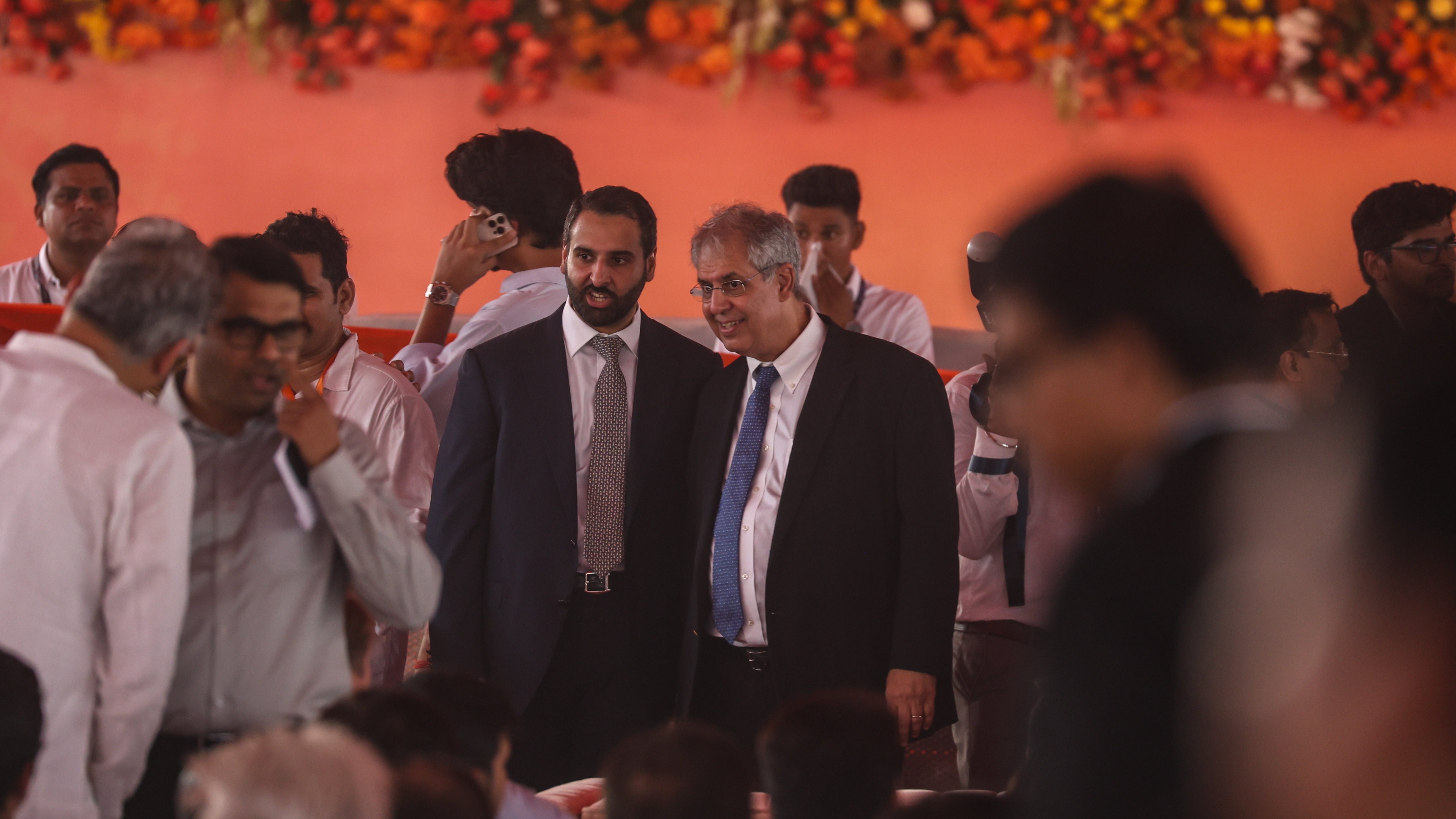 d1e00ek4ebabms.cloudfront.net image