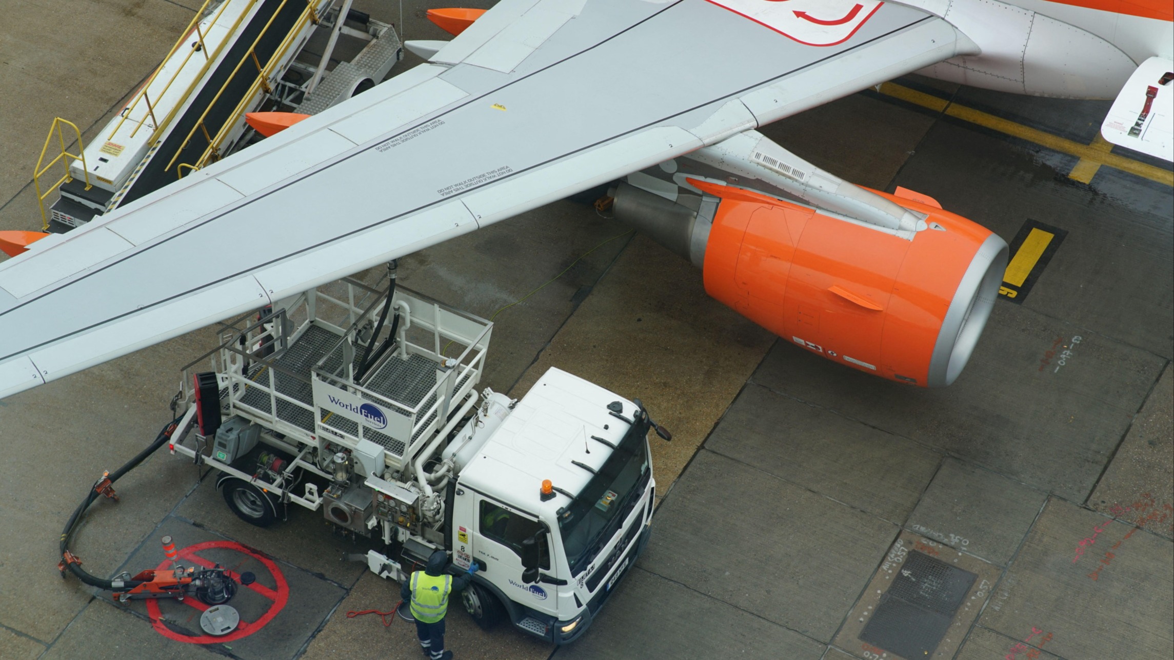 d1e00ek4ebabms.cloudfront.net image