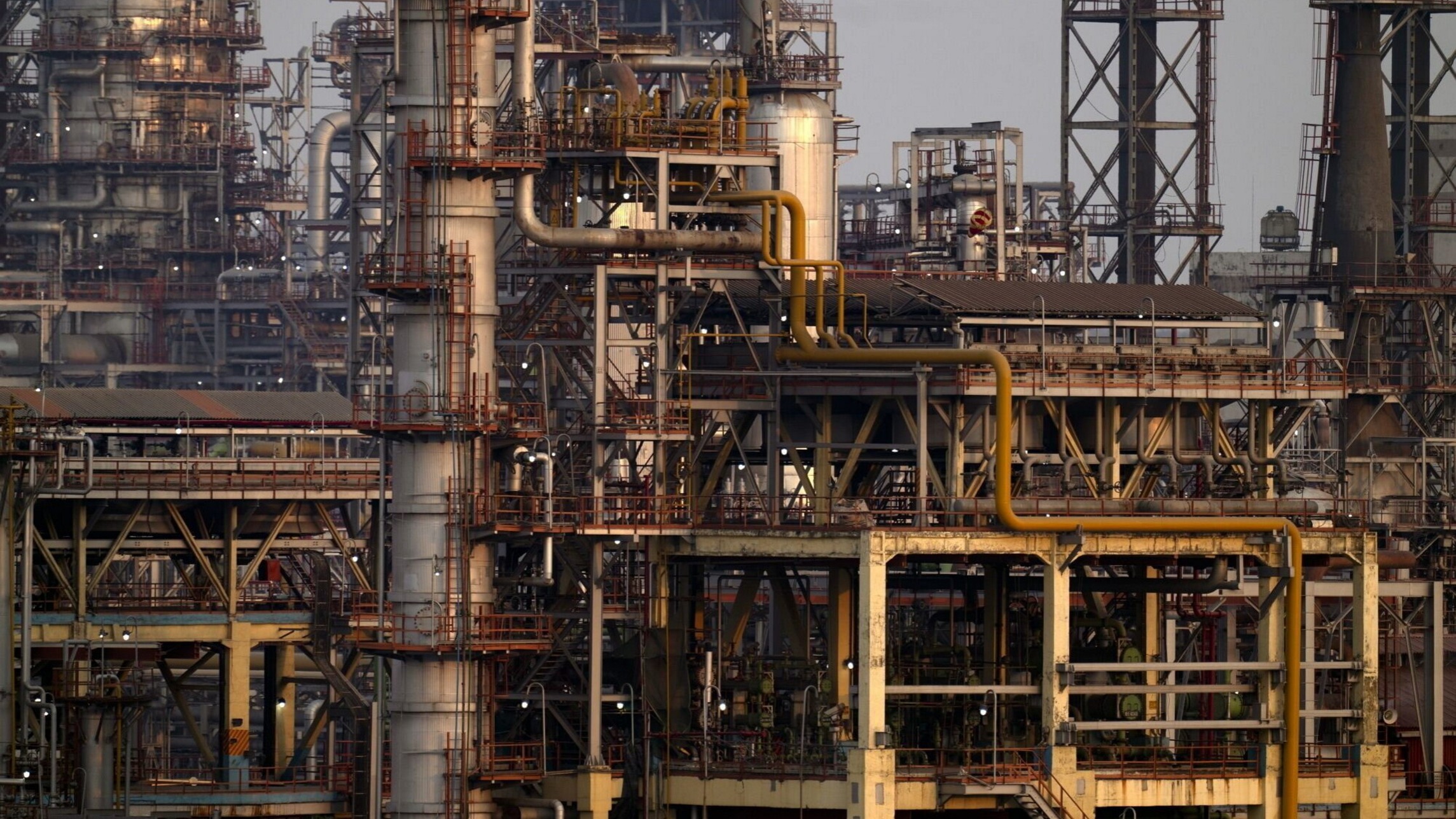 d1e00ek4ebabms.cloudfront.net image