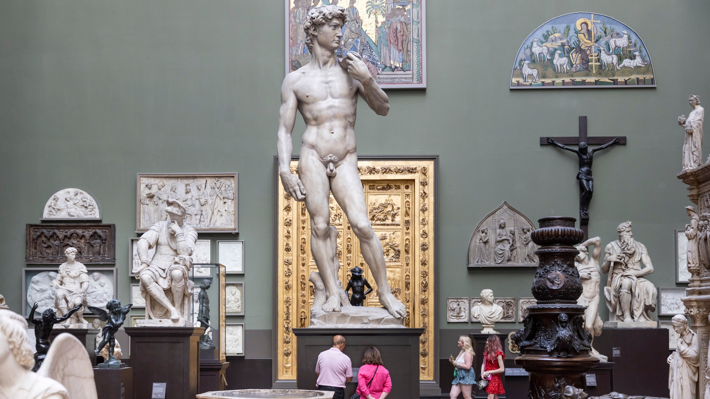 d1e00ek4ebabms.cloudfront.net image