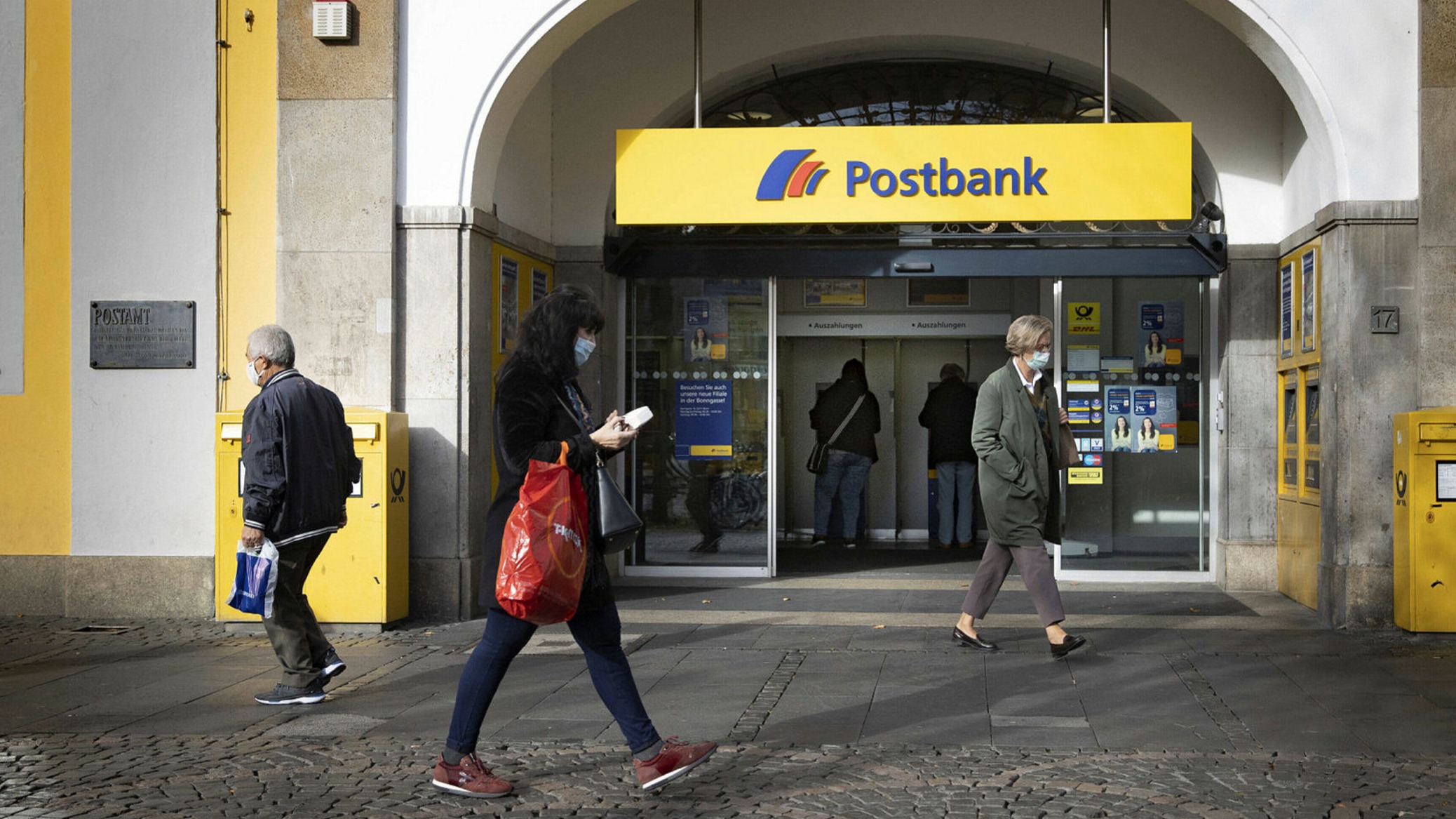 Deutsche Bank Turnaround Plan Hit By Costly Tech Delay Financial Times