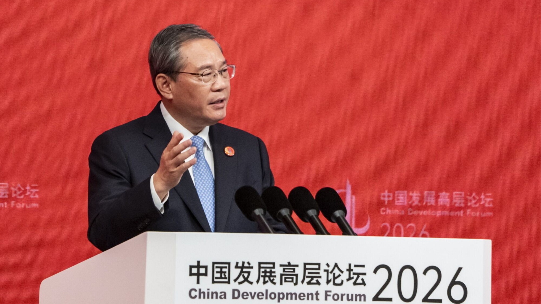 d1e00ek4ebabms.cloudfront.net image