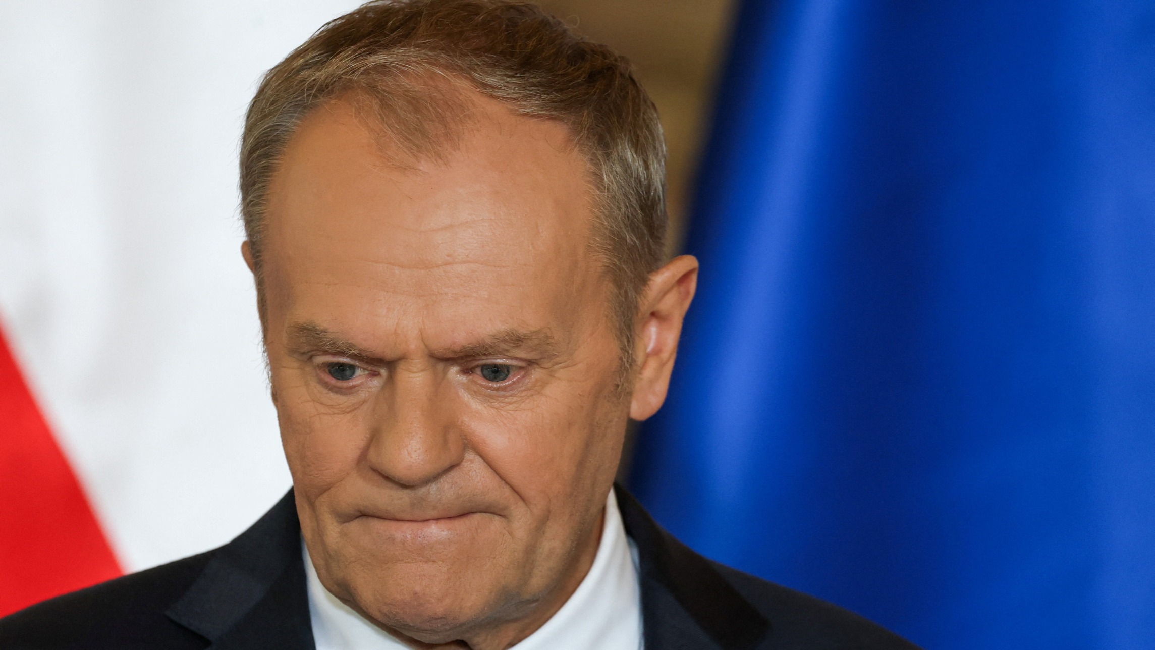 d1e00ek4ebabms.cloudfront.net image