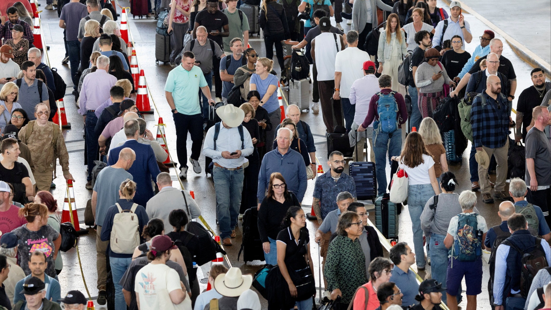 d1e00ek4ebabms.cloudfront.net image