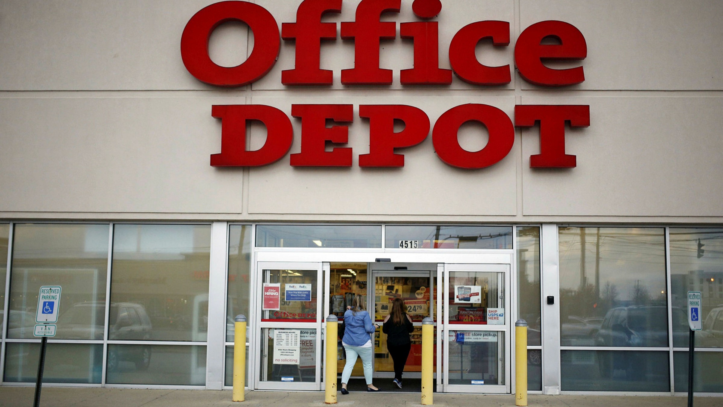 Staples Bids For Office Depot Four Years After Earlier Attempt Blocked Financial Times