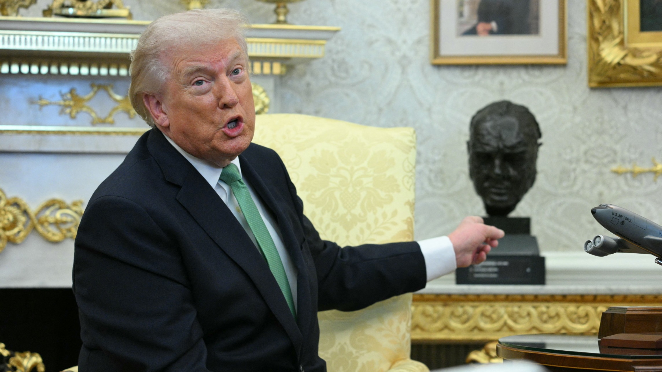 d1e00ek4ebabms.cloudfront.net image