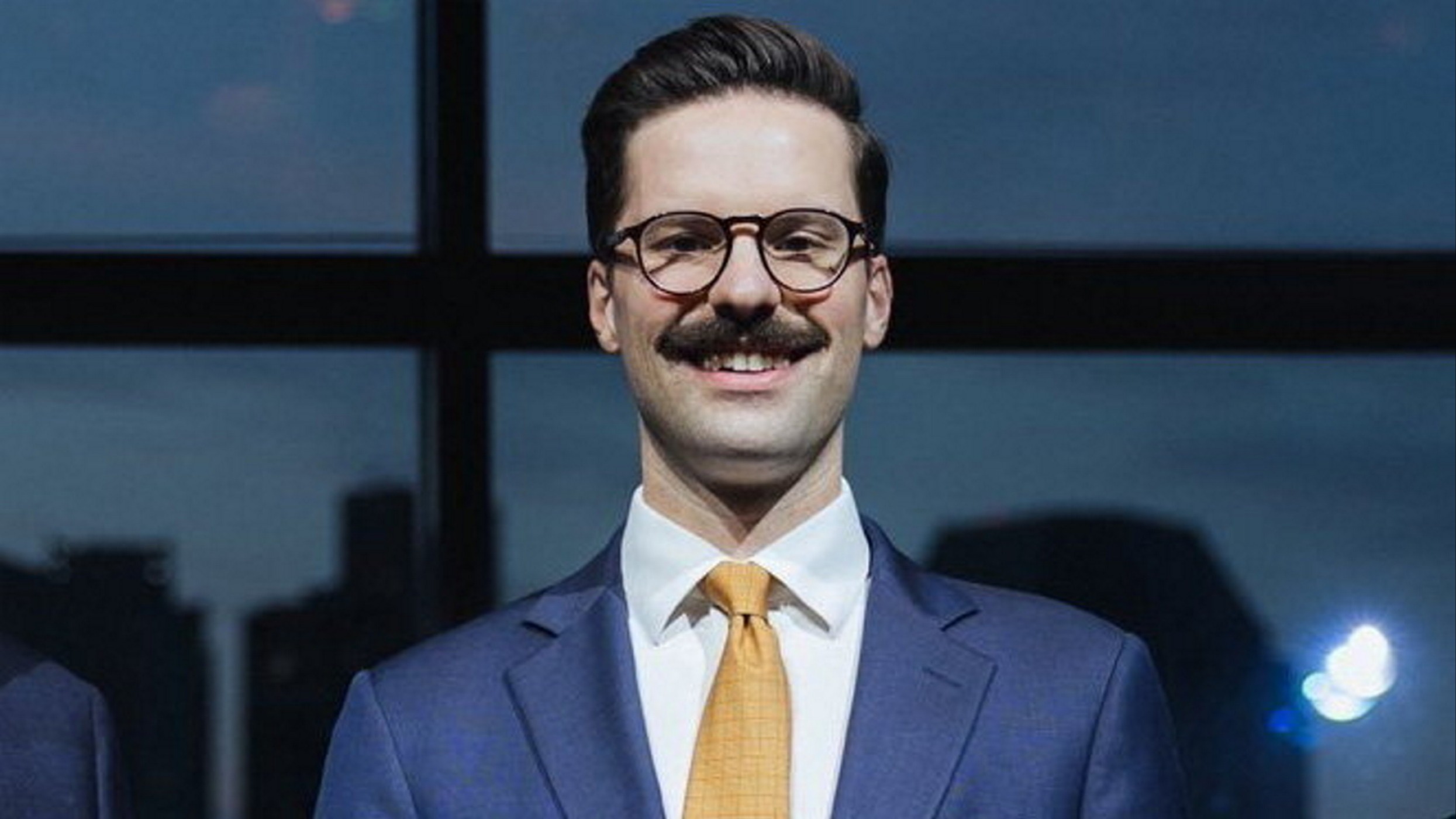 d1e00ek4ebabms.cloudfront.net image