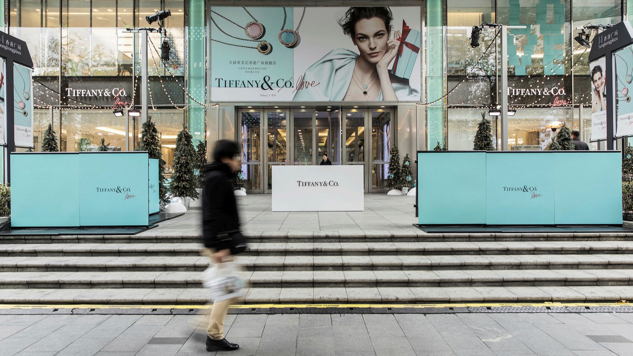 tiffany and co closing time