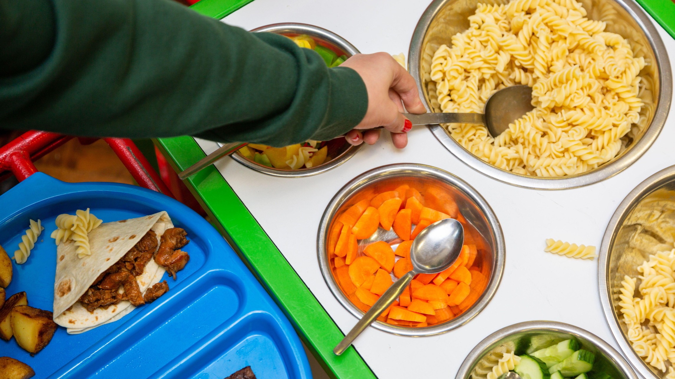 d1e00ek4ebabms.cloudfront.net image