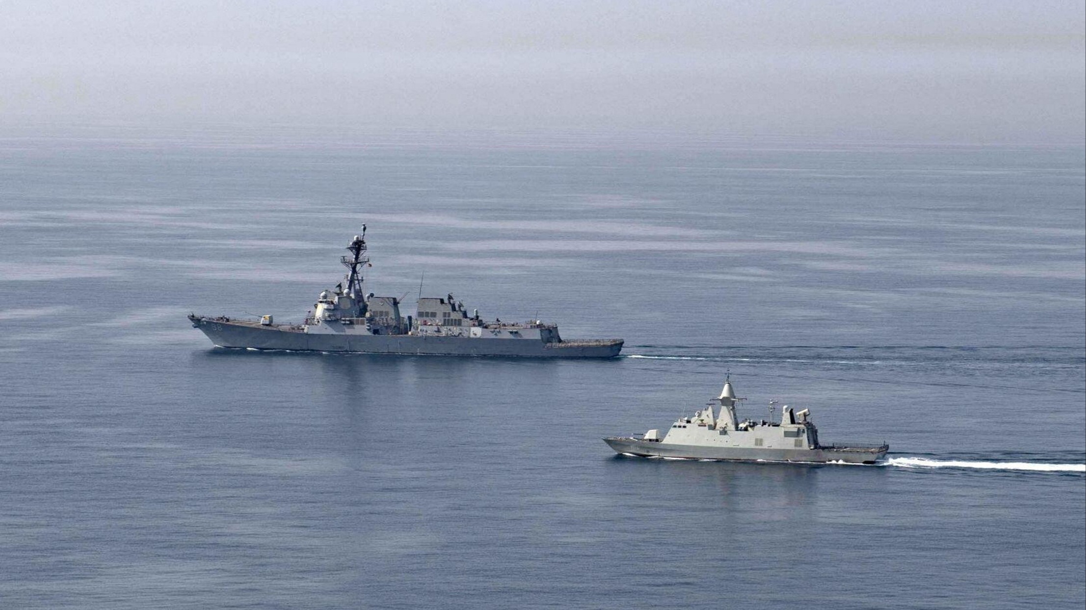 d1e00ek4ebabms.cloudfront.net image