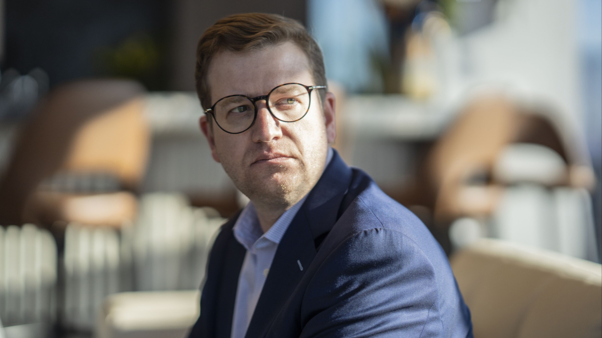 d1e00ek4ebabms.cloudfront.net image