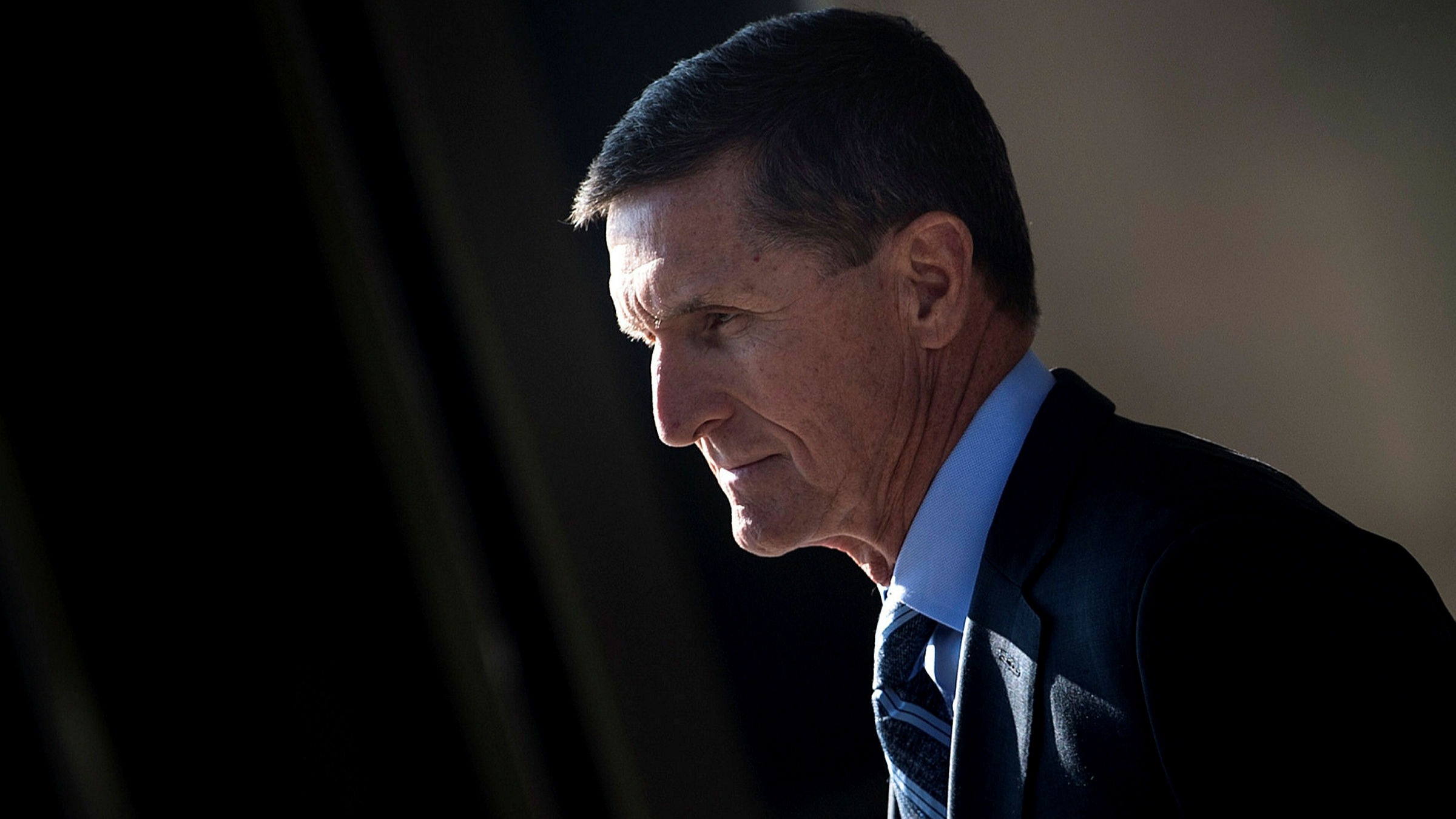 Donald Trump pardons ex-national security adviser Michael Flynn | Financial  Times