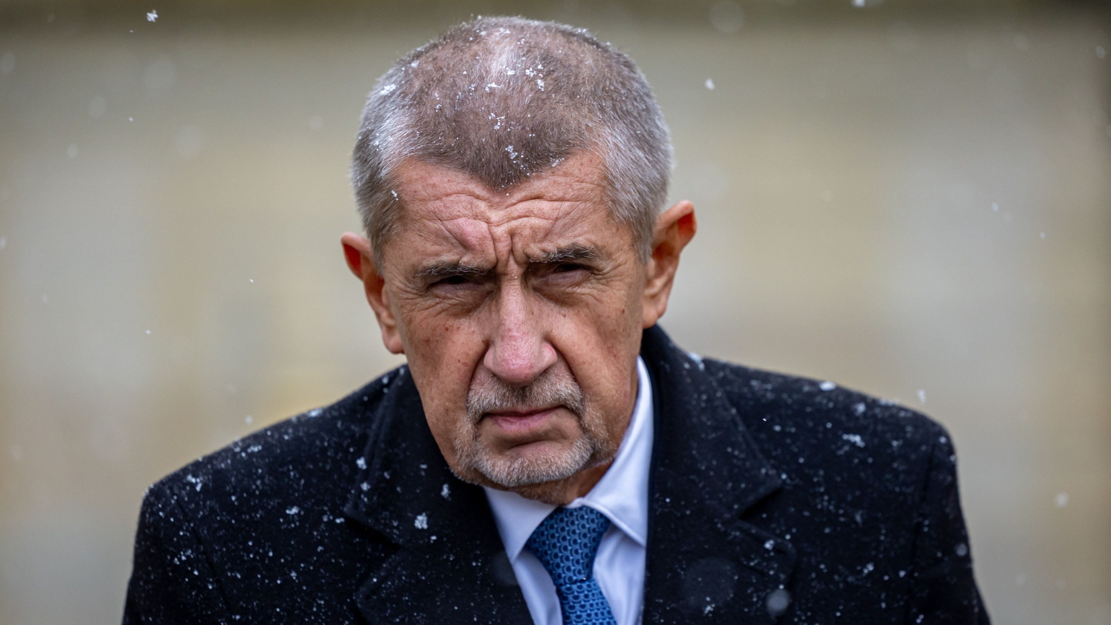 d1e00ek4ebabms.cloudfront.net image