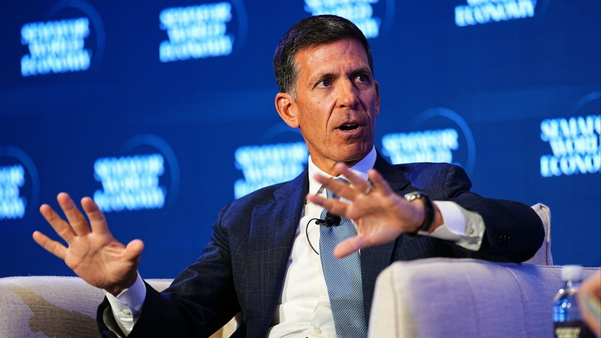 d1e00ek4ebabms.cloudfront.net image