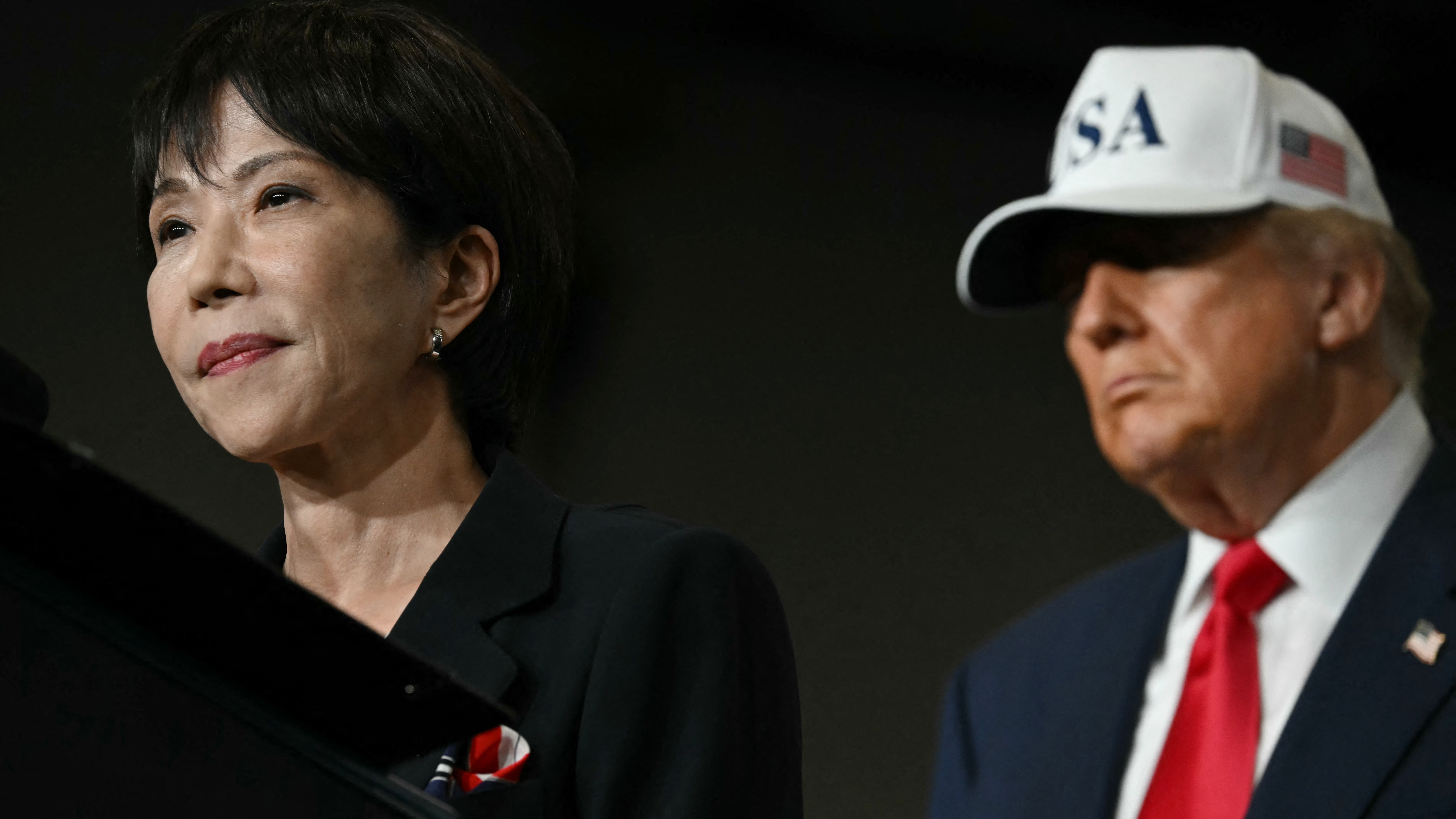 d1e00ek4ebabms.cloudfront.net image