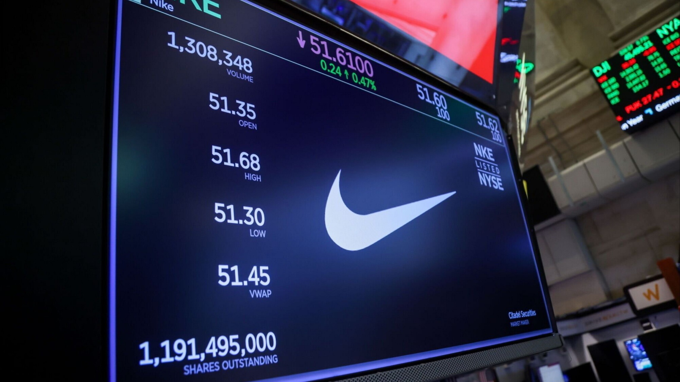 d1e00ek4ebabms.cloudfront.net image