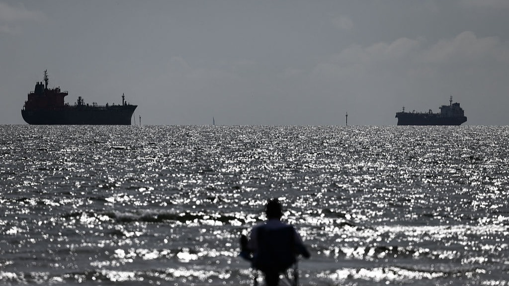 d1e00ek4ebabms.cloudfront.net image