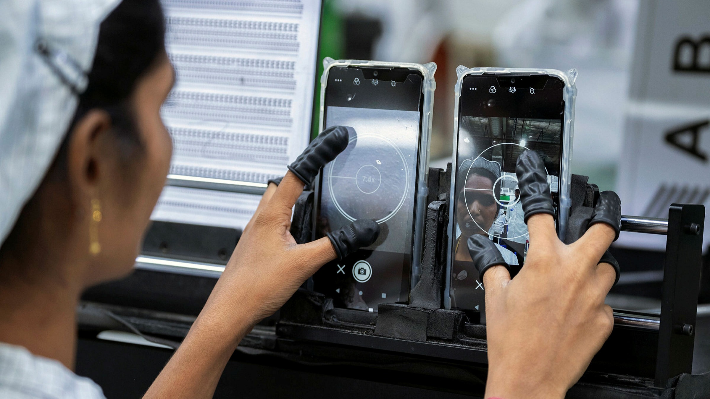 Smart phone demand surges, Foxconn's profit grows 30% - JusticeNewsFlash.com - Vimarsana News