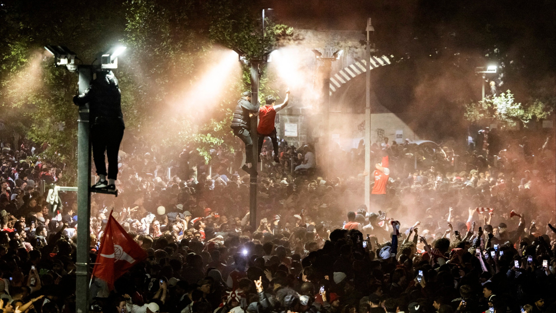 Grappling with Power: The Tenuous Balance of Influence in Modern Cities