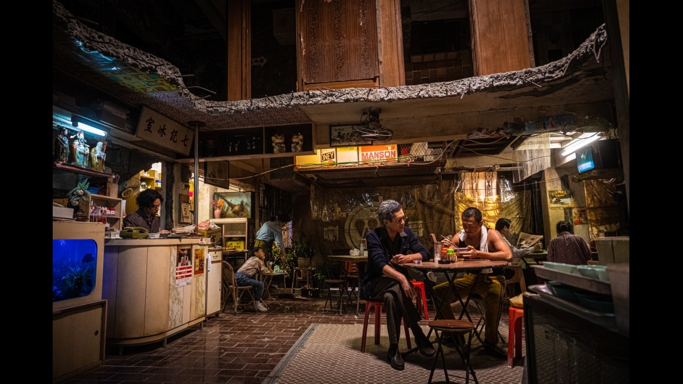 d1e00ek4ebabms.cloudfront.net image