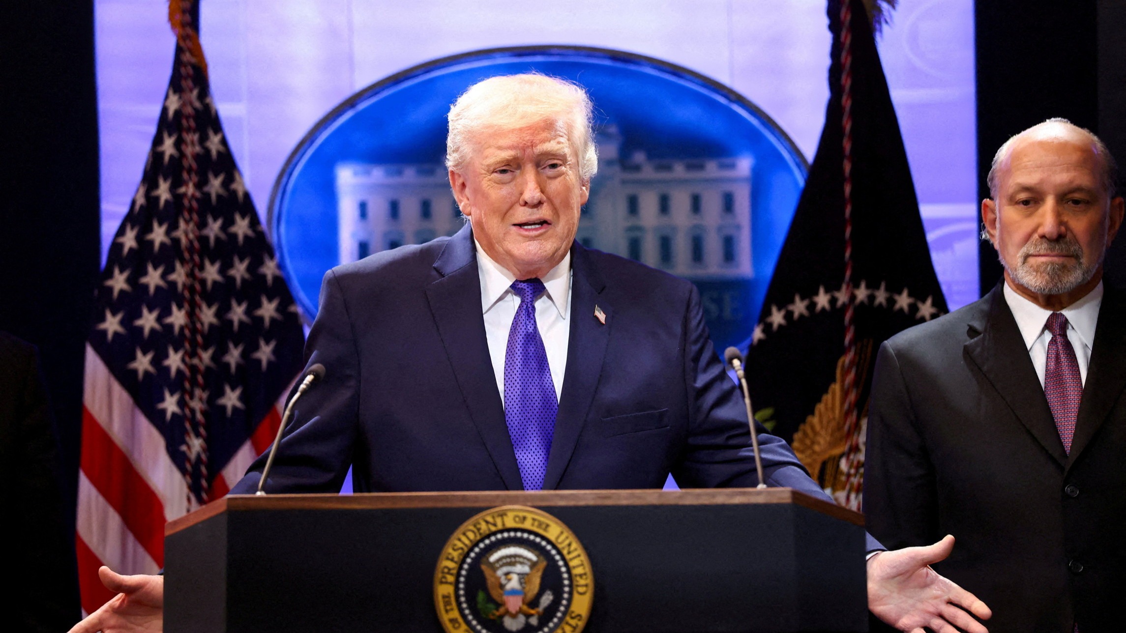 d1e00ek4ebabms.cloudfront.net image