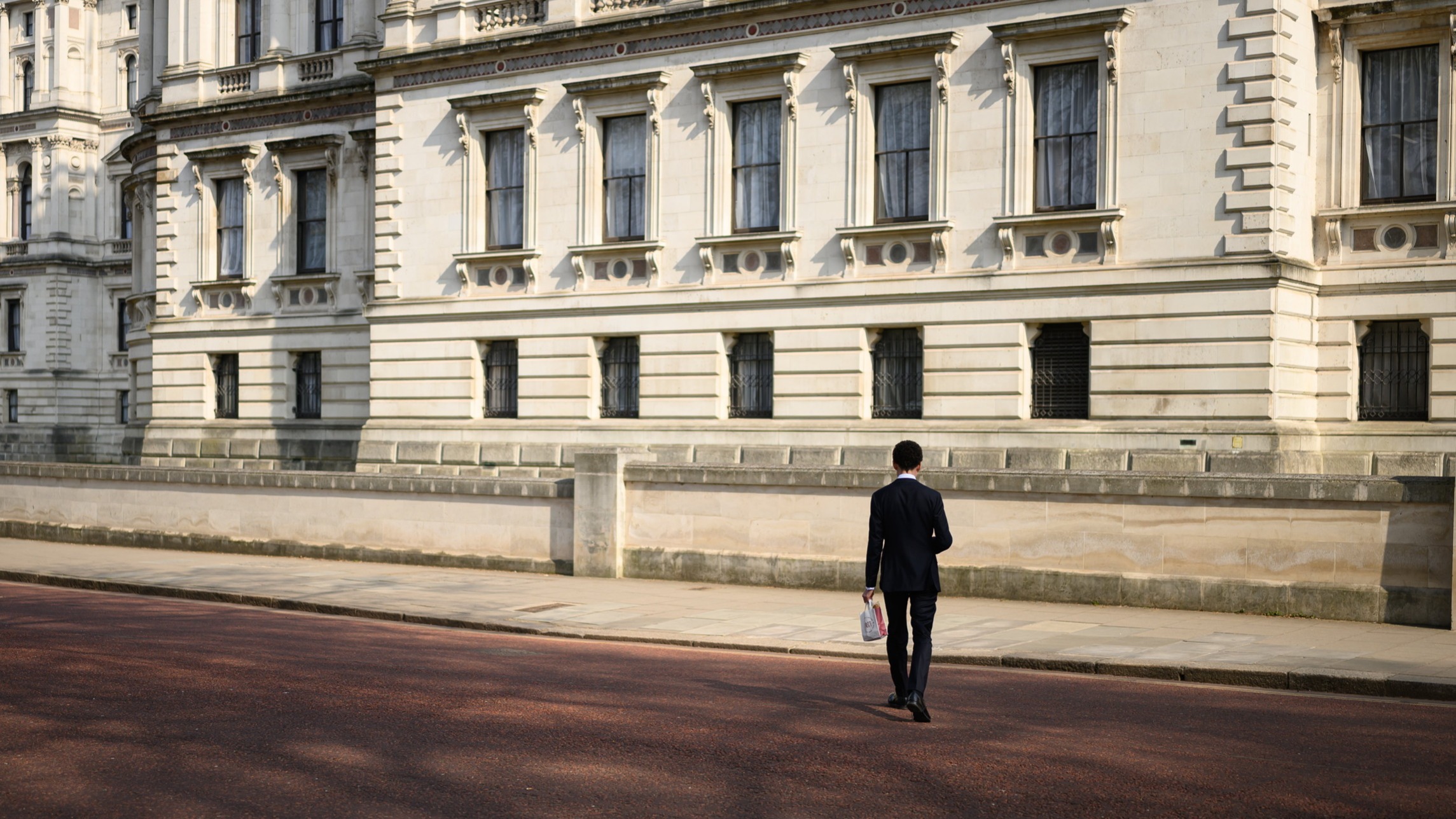 d1e00ek4ebabms.cloudfront.net image