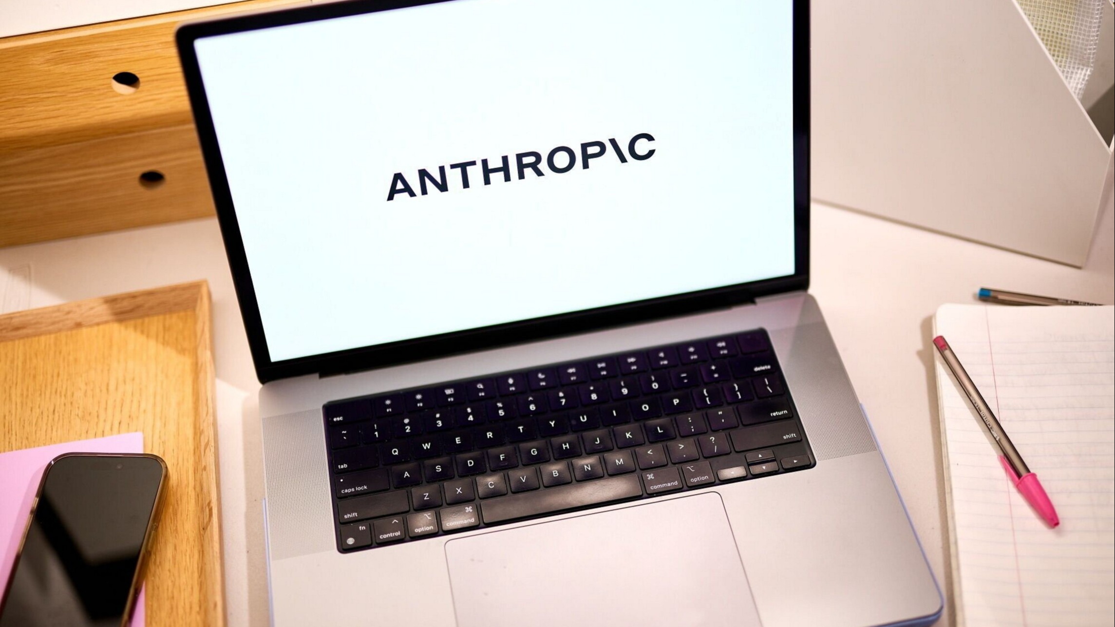 d1e00ek4ebabms.cloudfront.net image