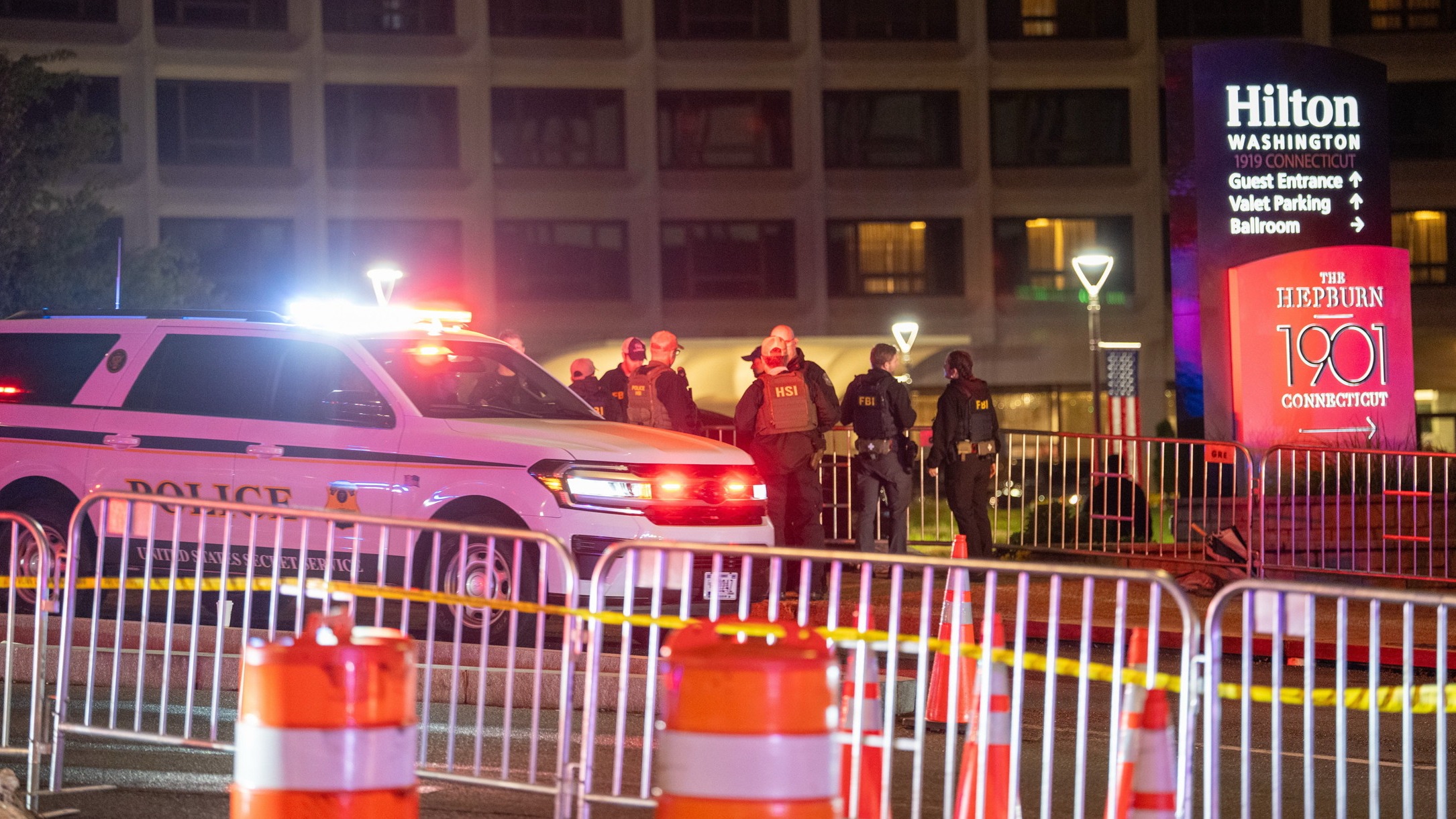 d1e00ek4ebabms.cloudfront.net image