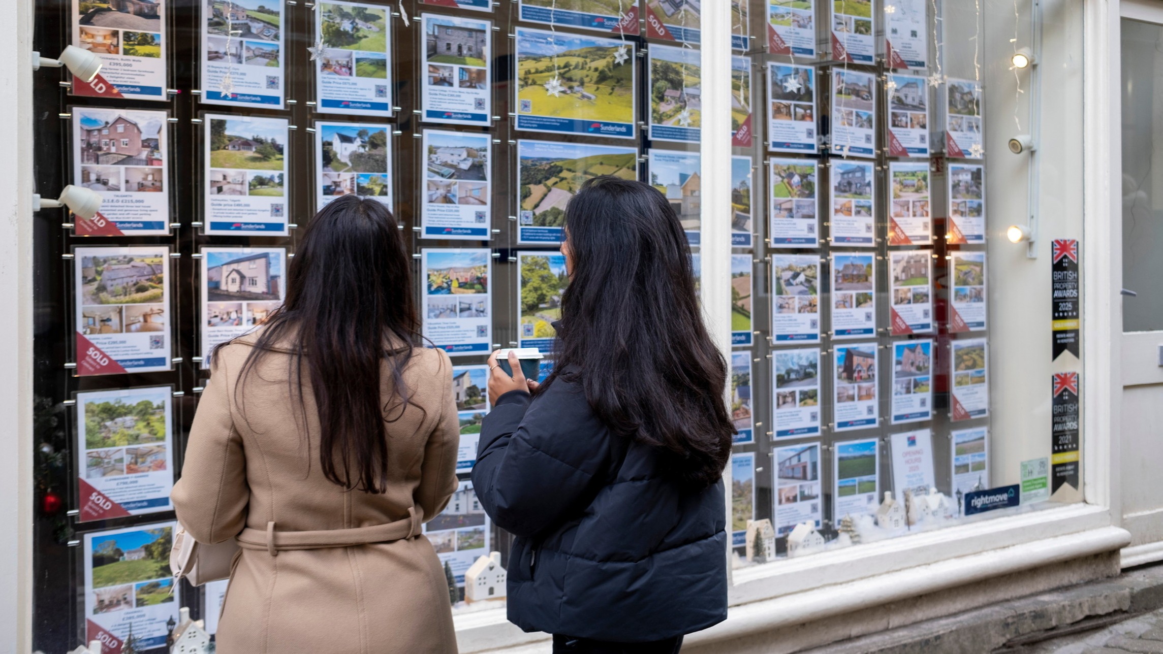 d1e00ek4ebabms.cloudfront.net image