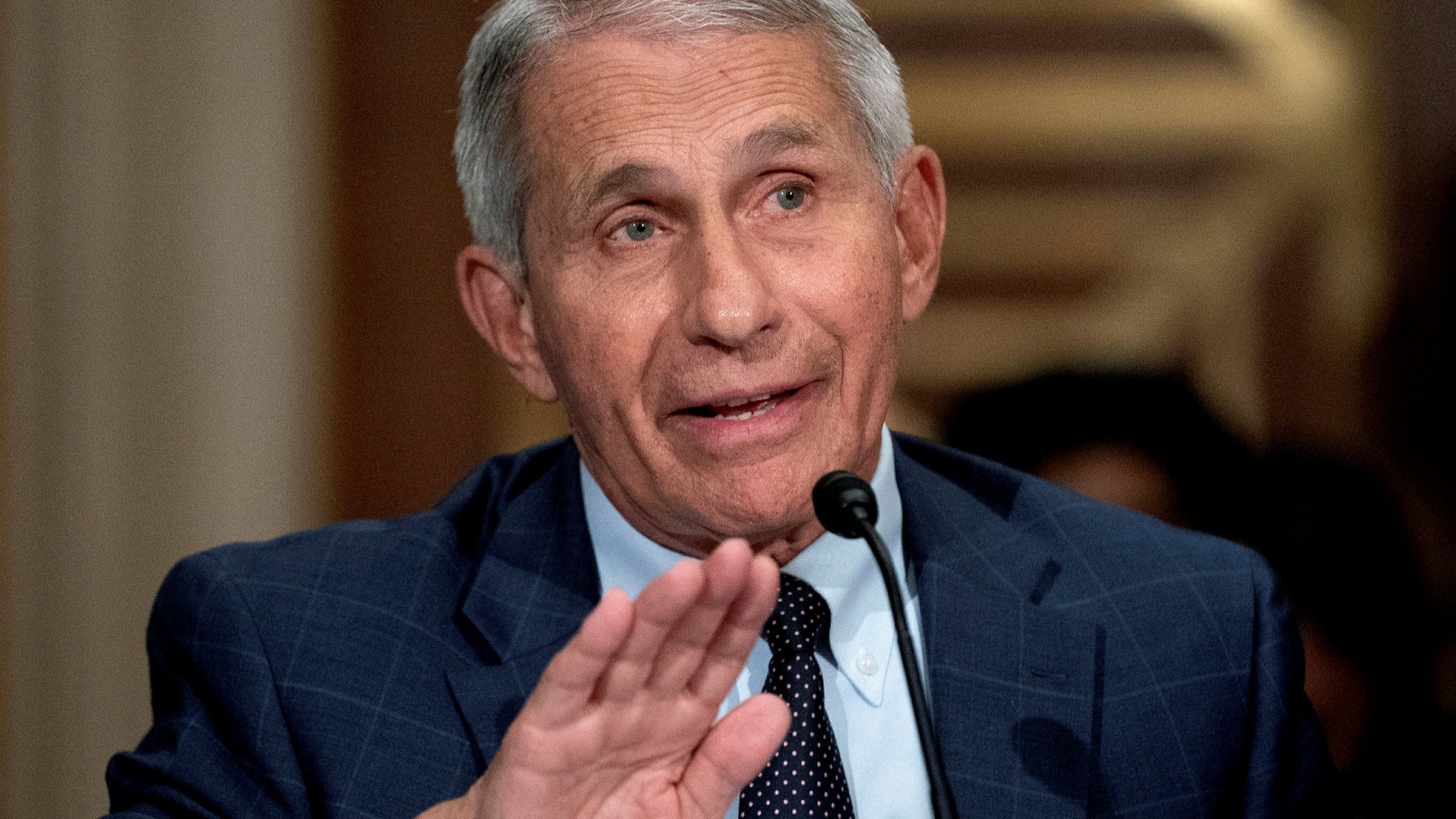 Coronavirus: Americans will 'likely' need a booster to be fully vaccinated,  Fauci says - as it happened | Financial Times
