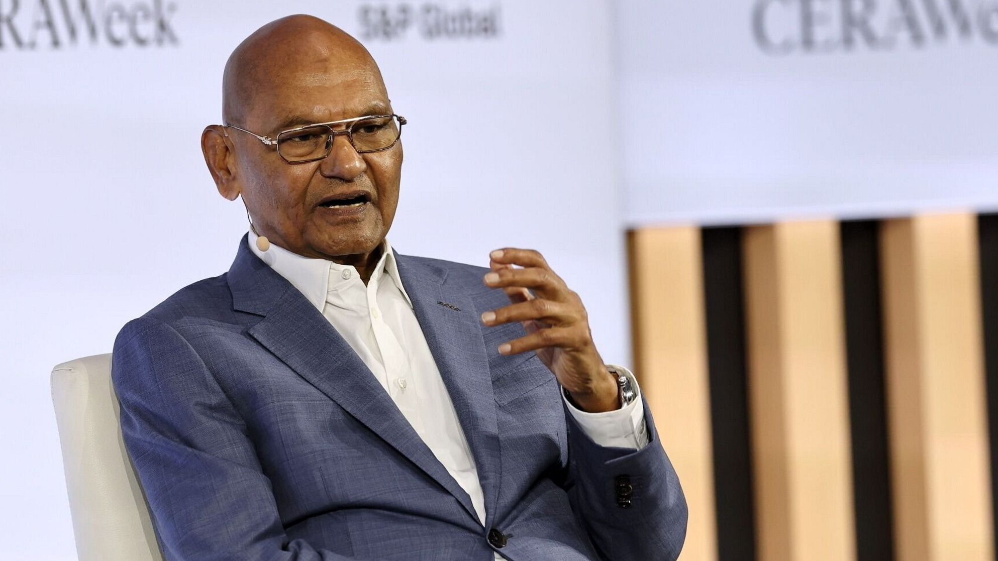 d1e00ek4ebabms.cloudfront.net image