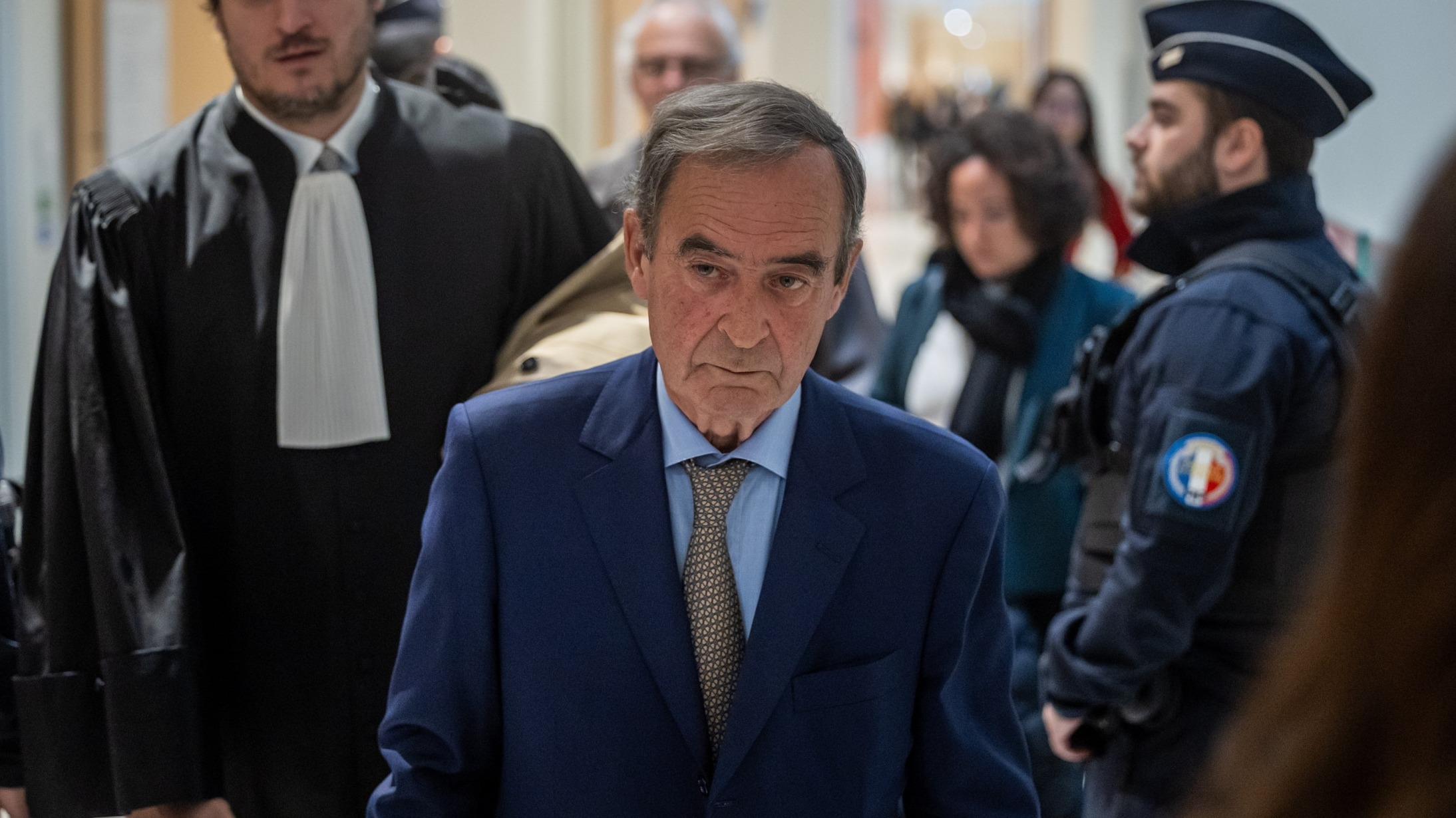 d1e00ek4ebabms.cloudfront.net image