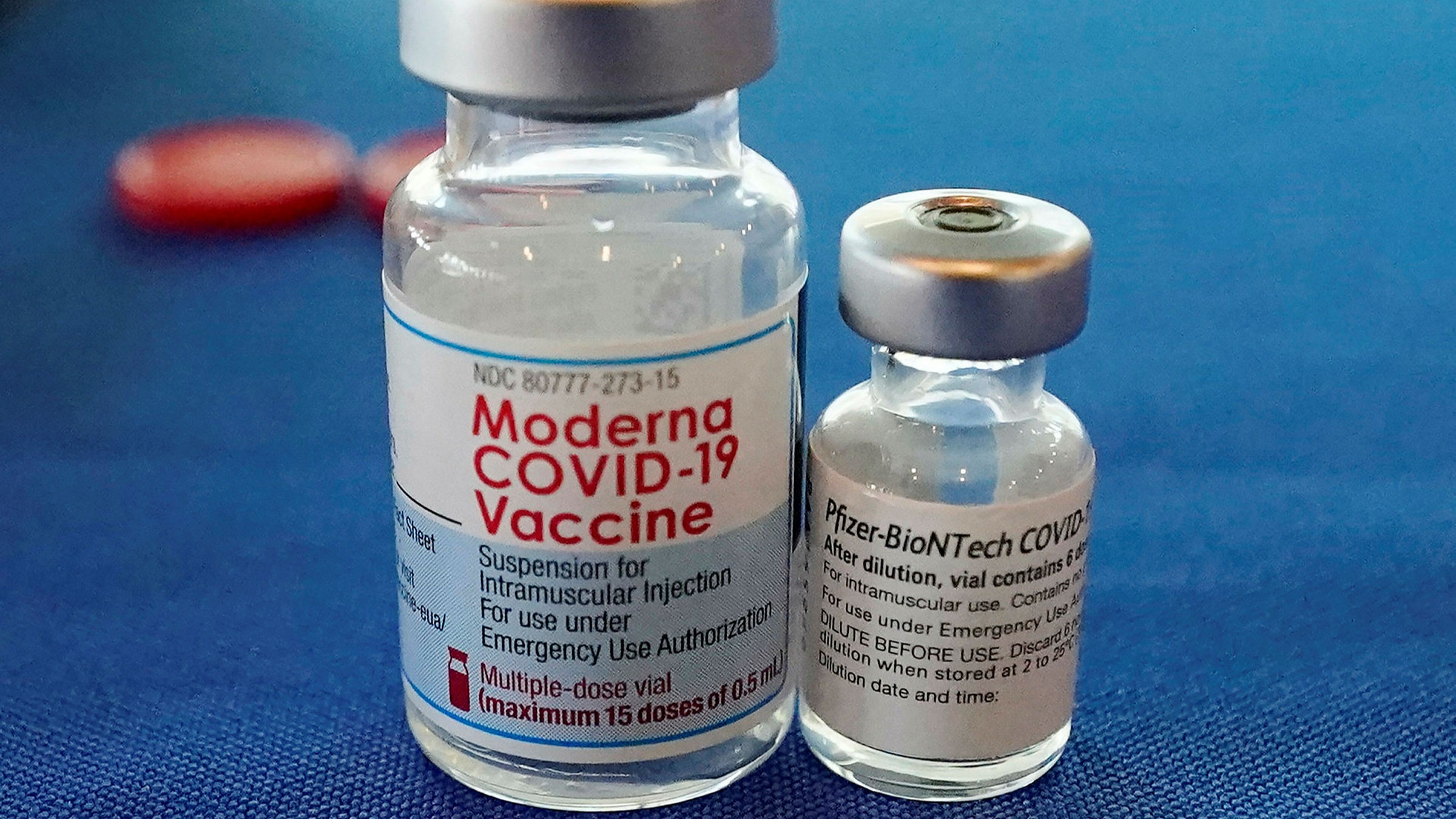 Manitoba pushes third vaccine doses ahead of the holidays 