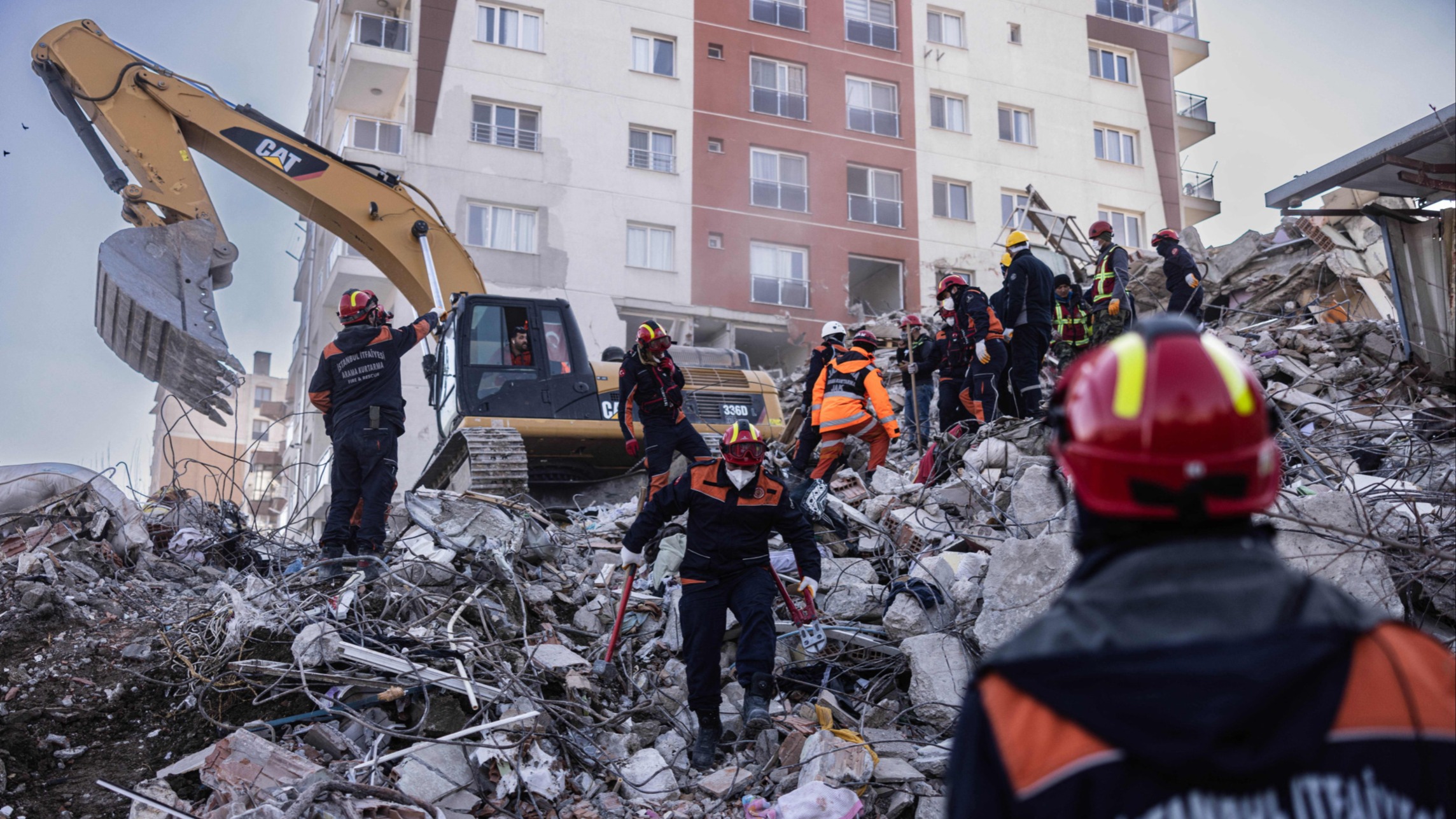 Turkey lifts taxes to help pay for earthquake rebuild | Financial Times