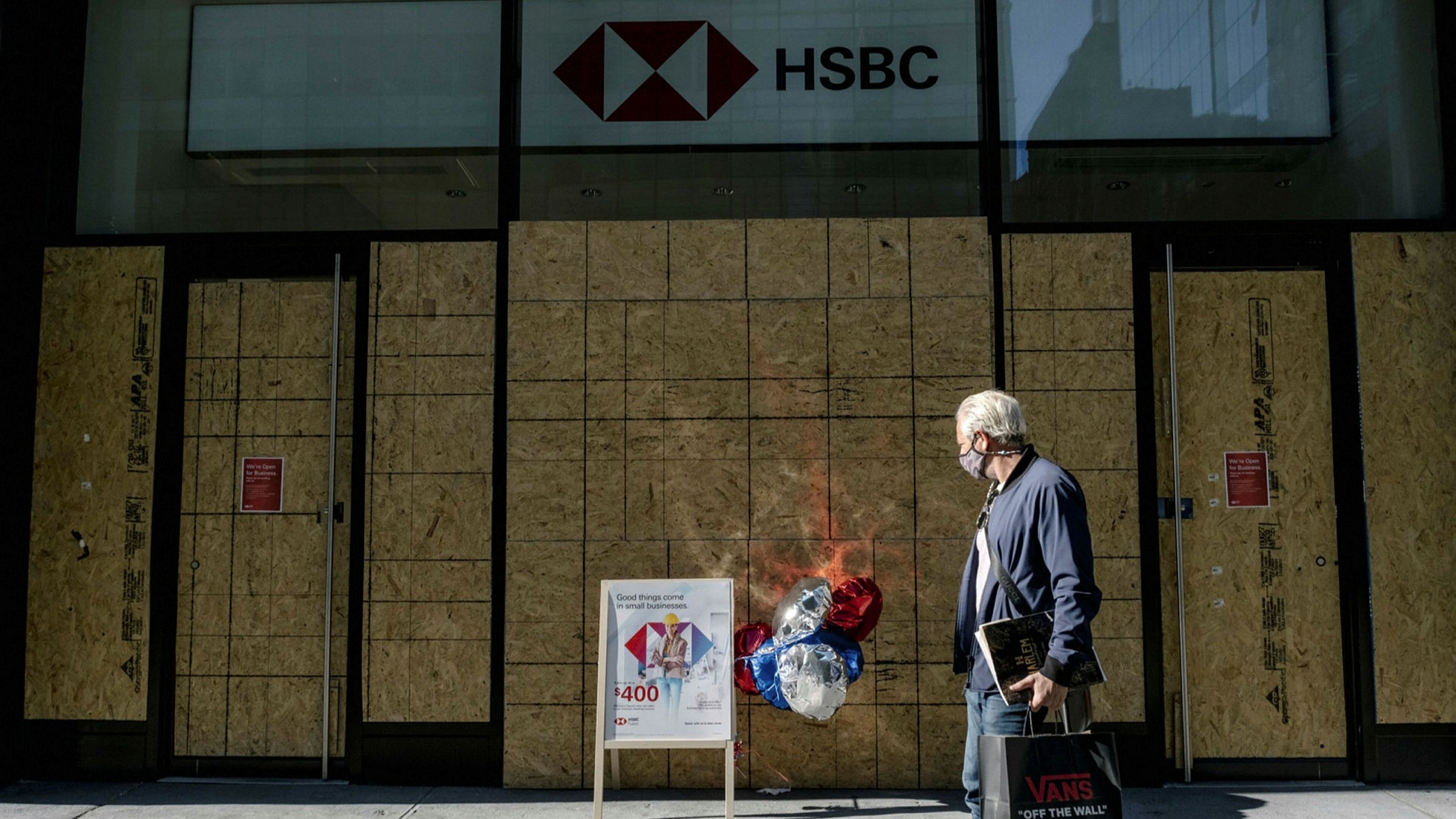 HSBC comes out of US retail banks - WiredPRNews.com - Vimarsana News