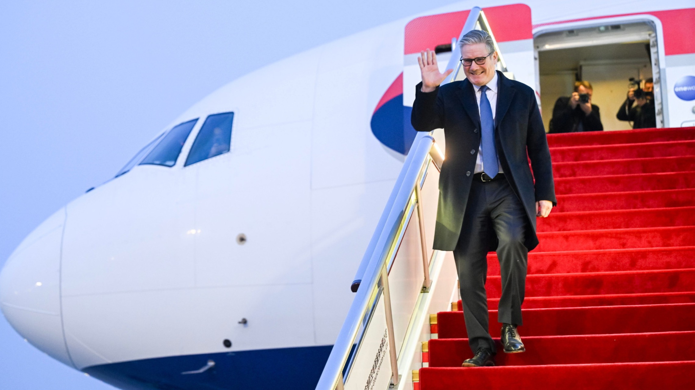 d1e00ek4ebabms.cloudfront.net image