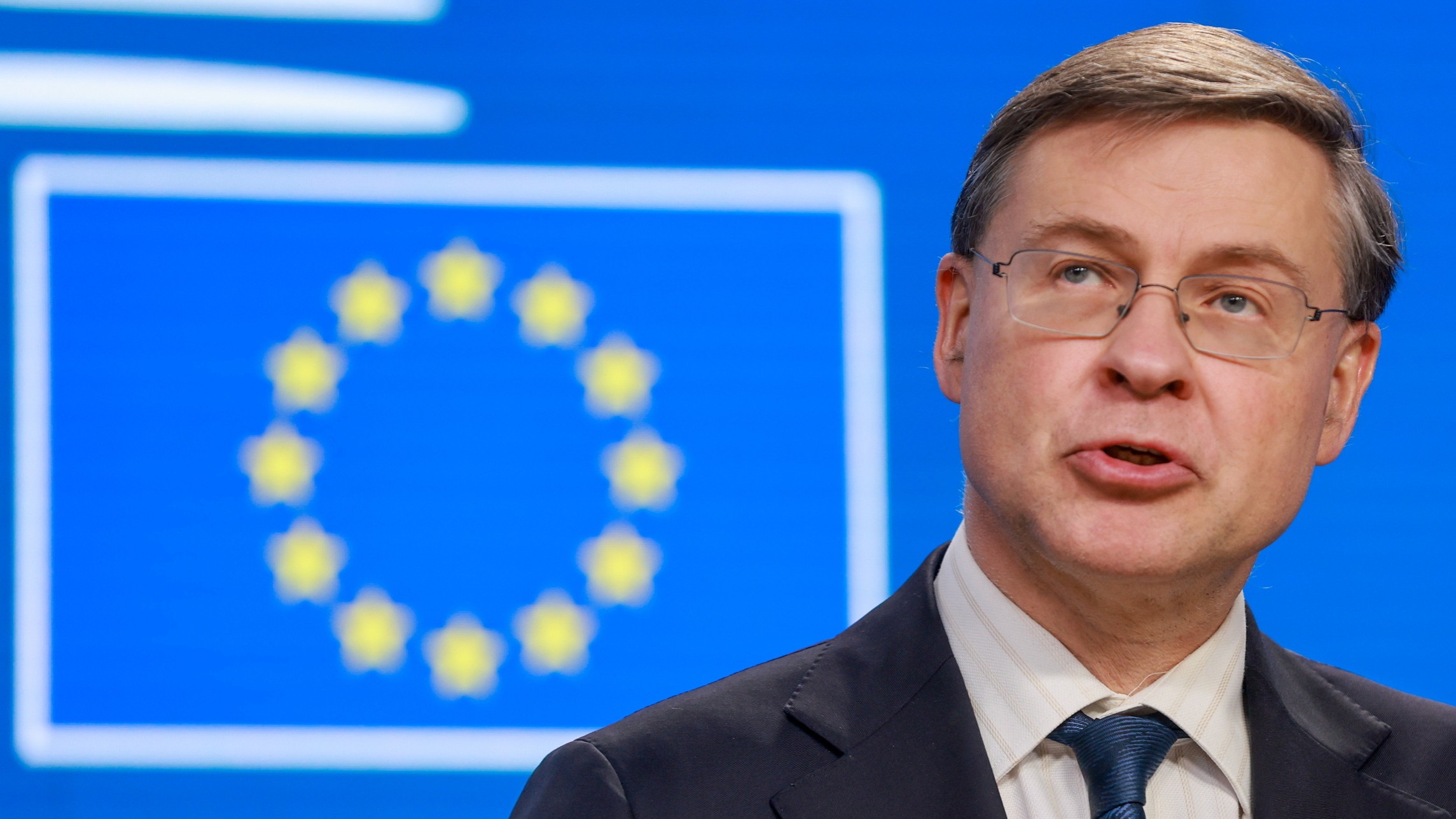 d1e00ek4ebabms.cloudfront.net image